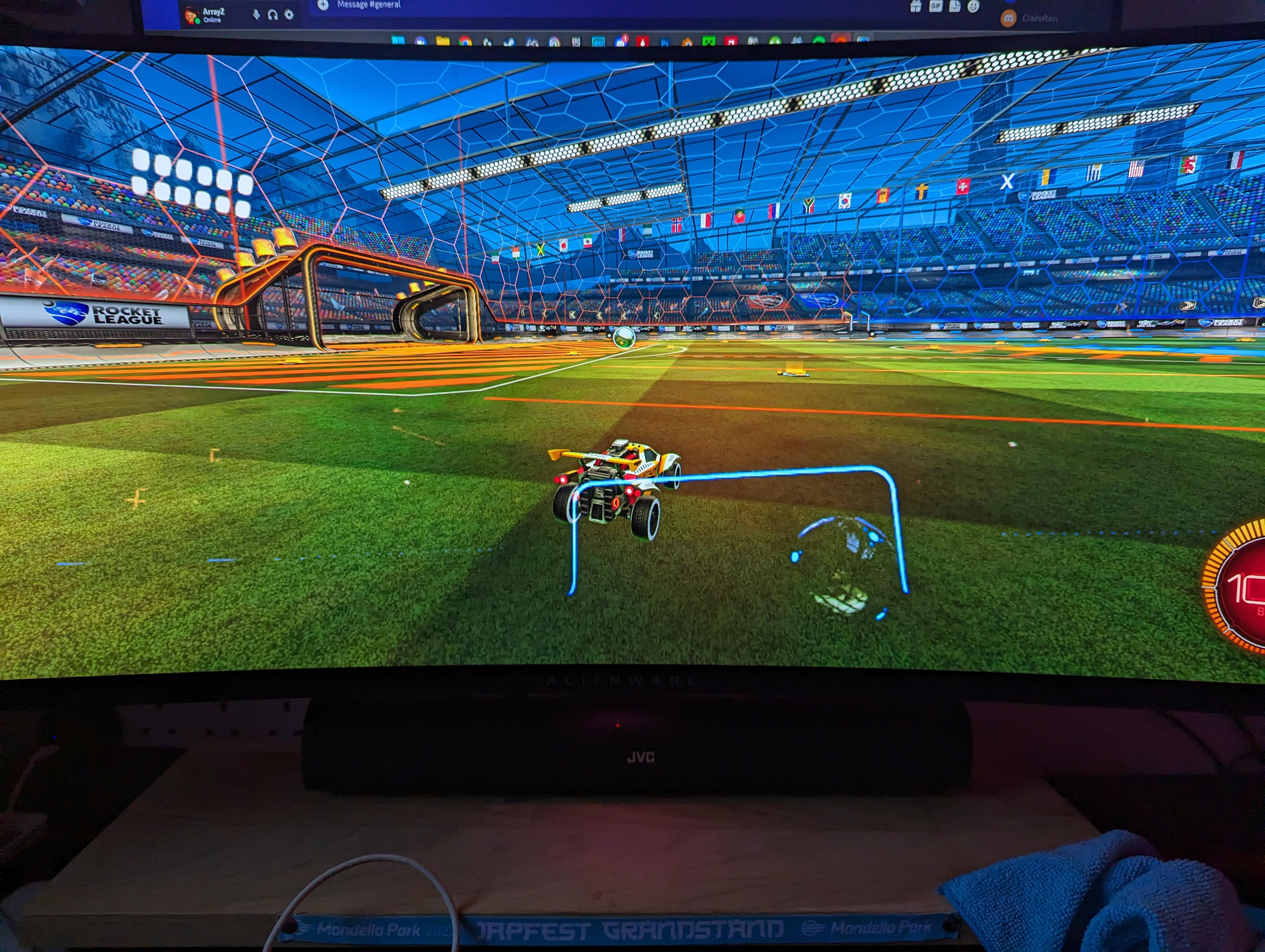 New visual glitch unlocked! Anyone else getting this? r/RocketLeague