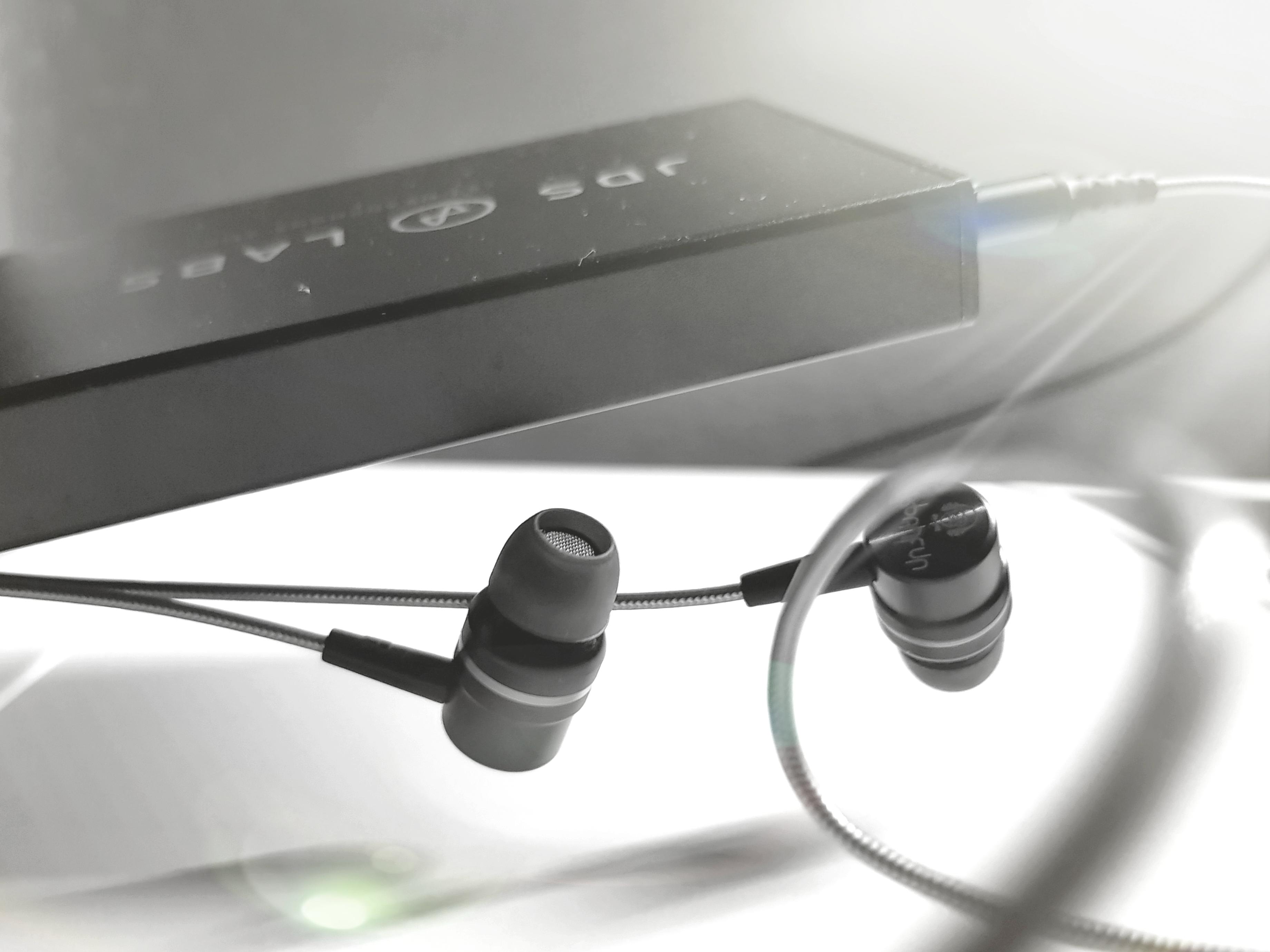 Urban ChiFi earphones. r/headphones