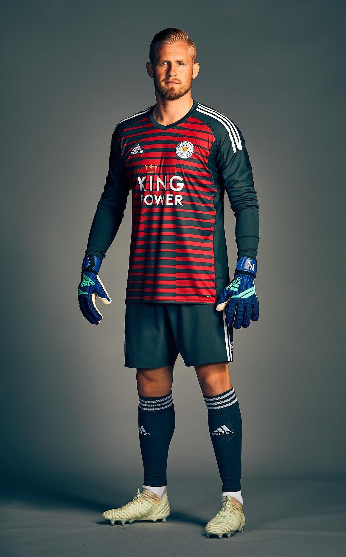 Official LCFC goalkeeper kit announced! r/lcfc