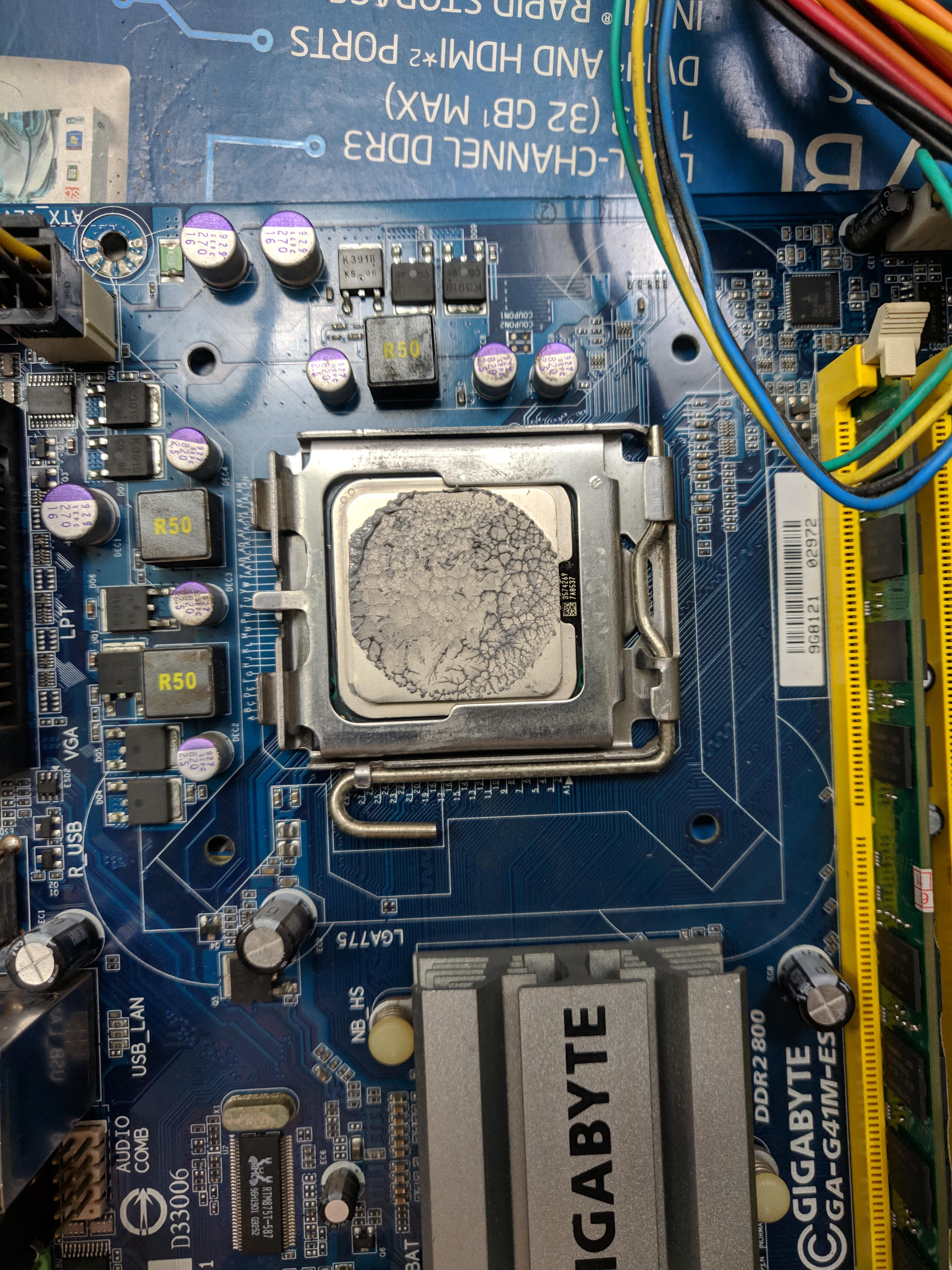 That perfectly spread thermal compound 😮, looks like I had hit thr