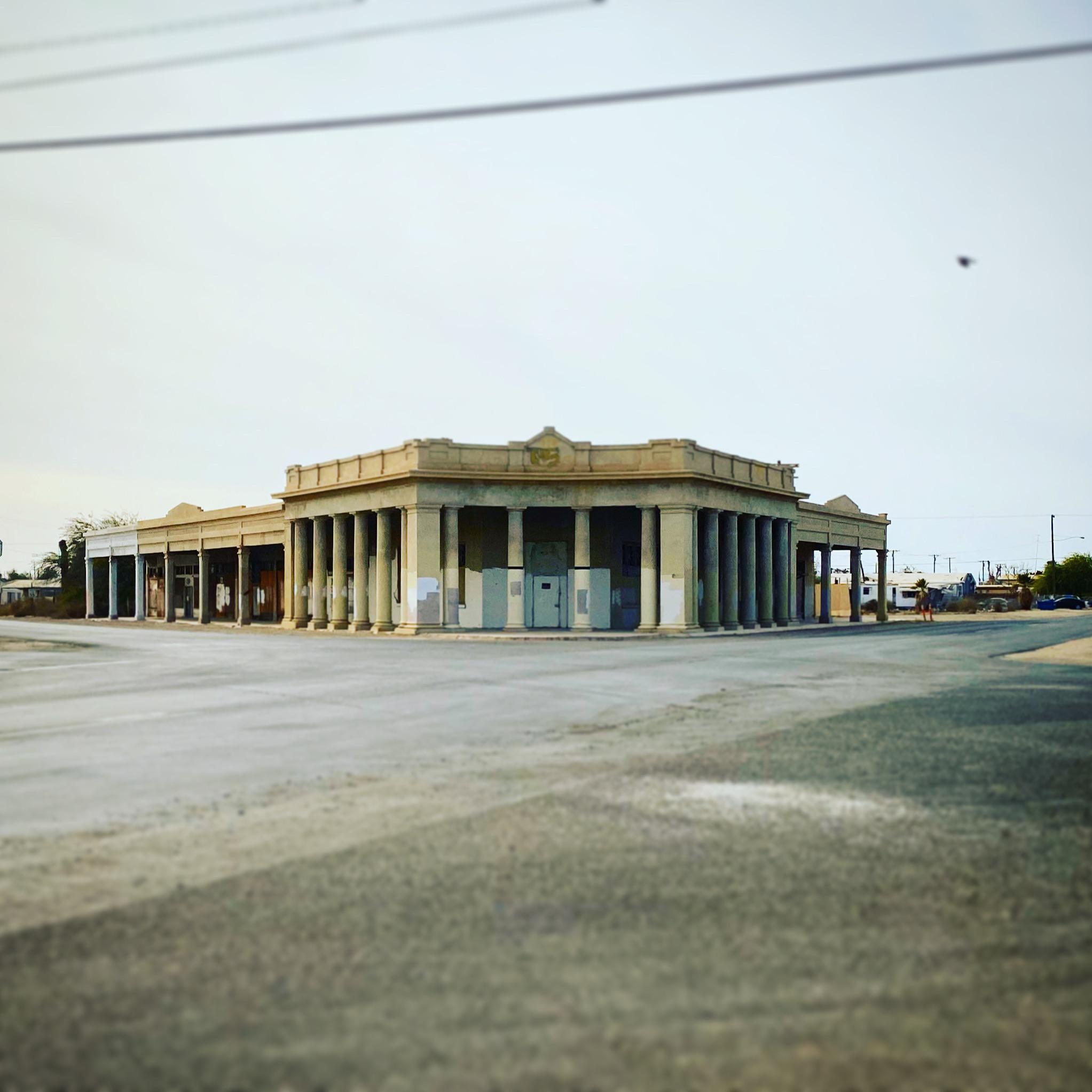 Main Street in Niland, CA r/AbandonedPorn