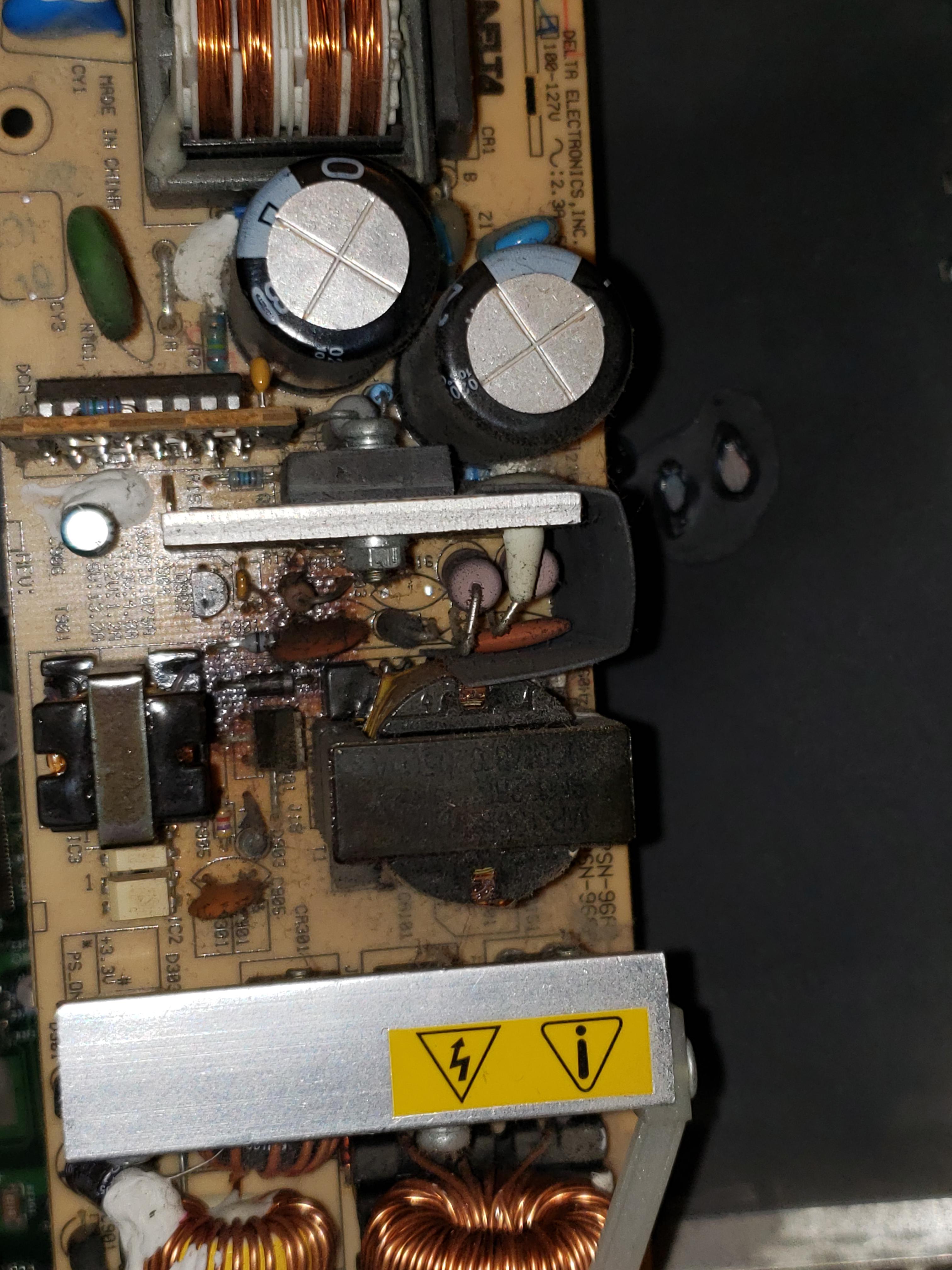 So upon opening an v1.0 xbox I figured out why it doesn't work anymore