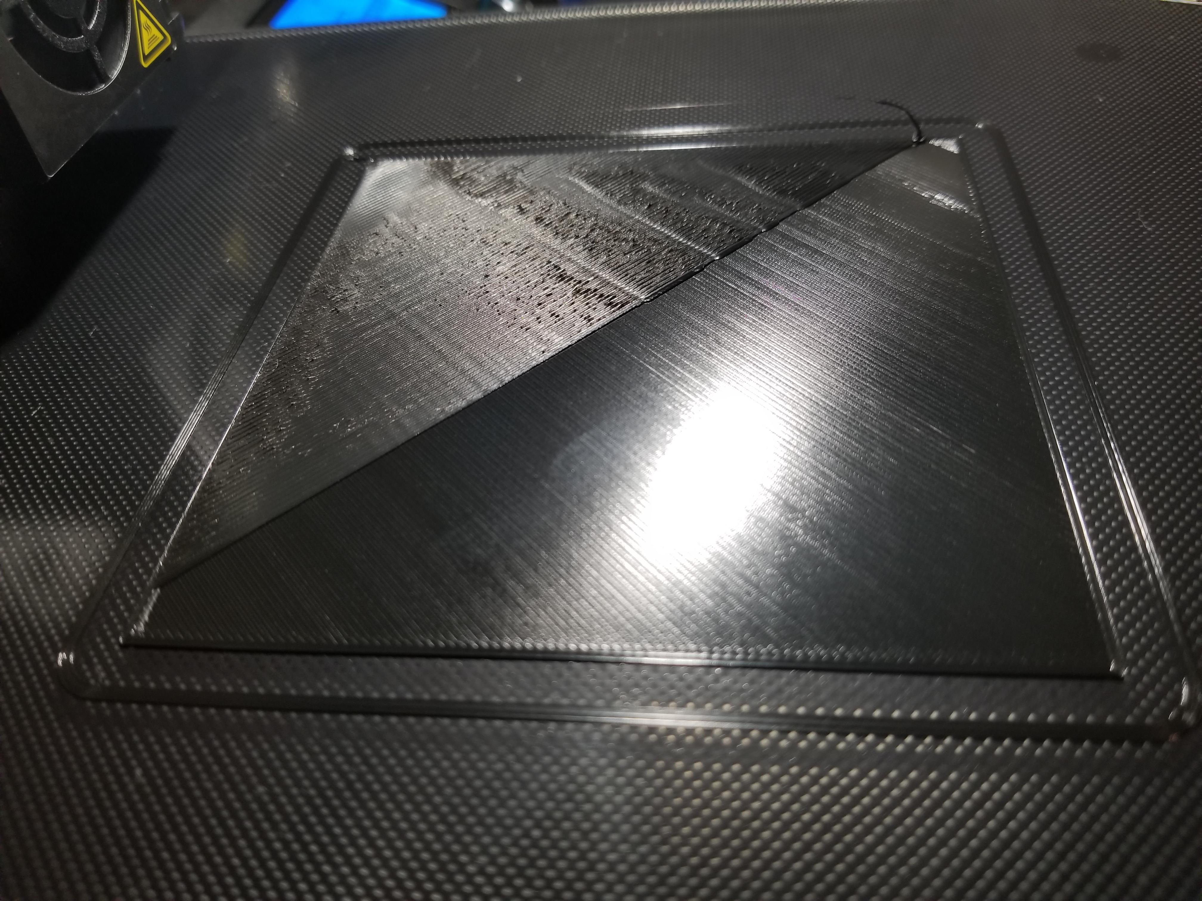 First layer smooth, second layer over extruded? Why? ender3