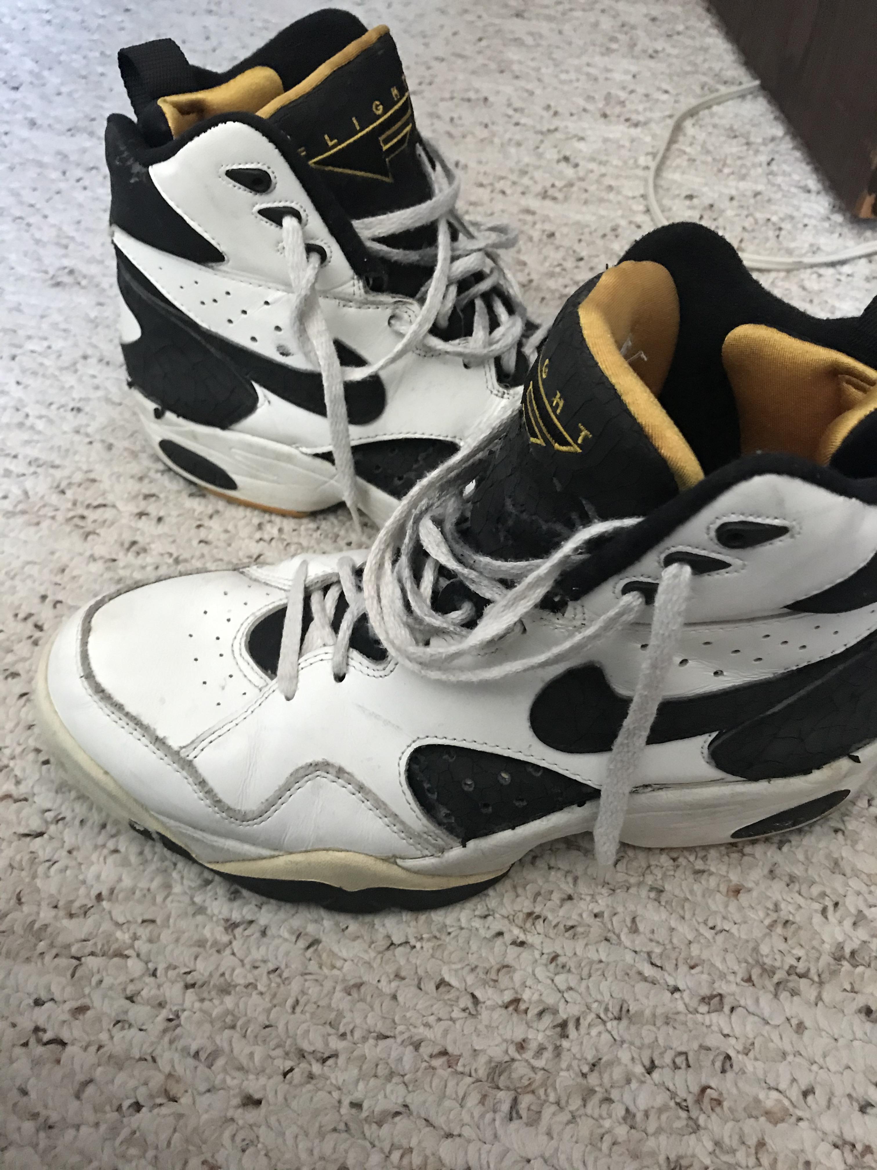 My dad’s old basketball shoes r/Sneakers