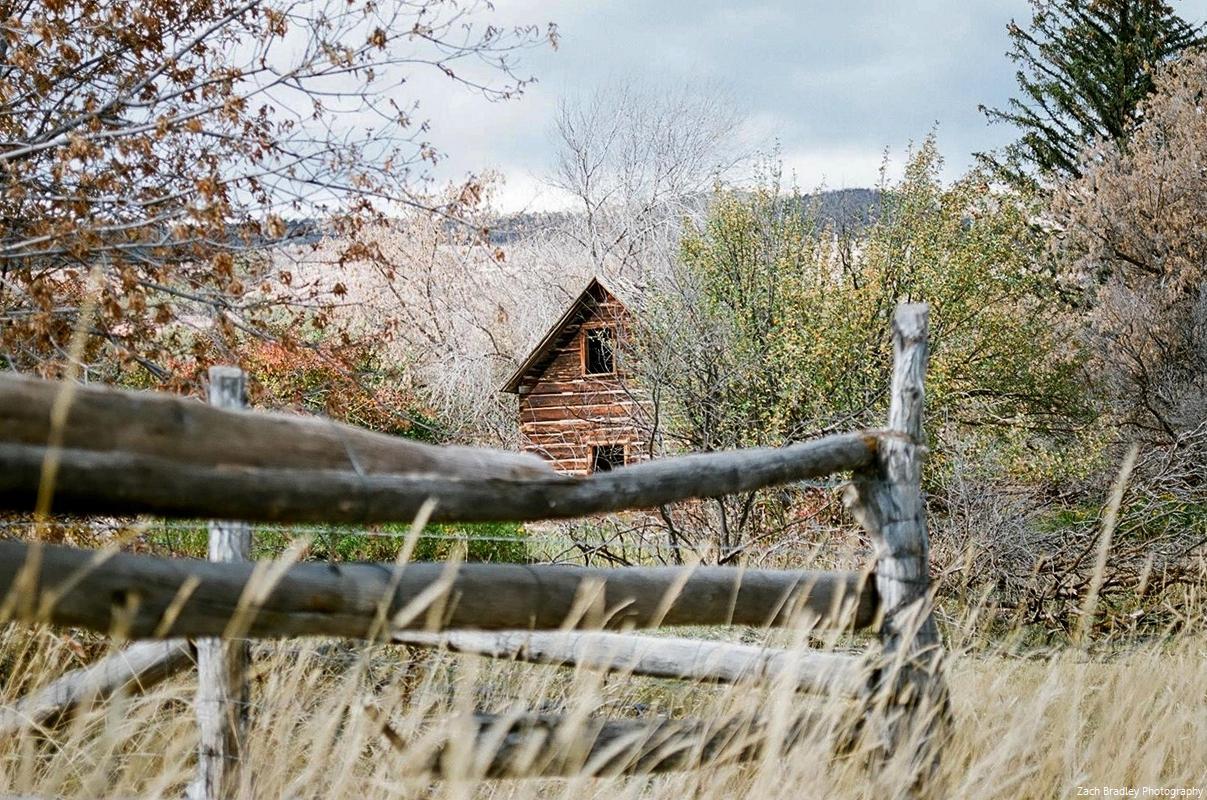 Old cabin in Dry Fork, Utah. r/AbandonedPorn