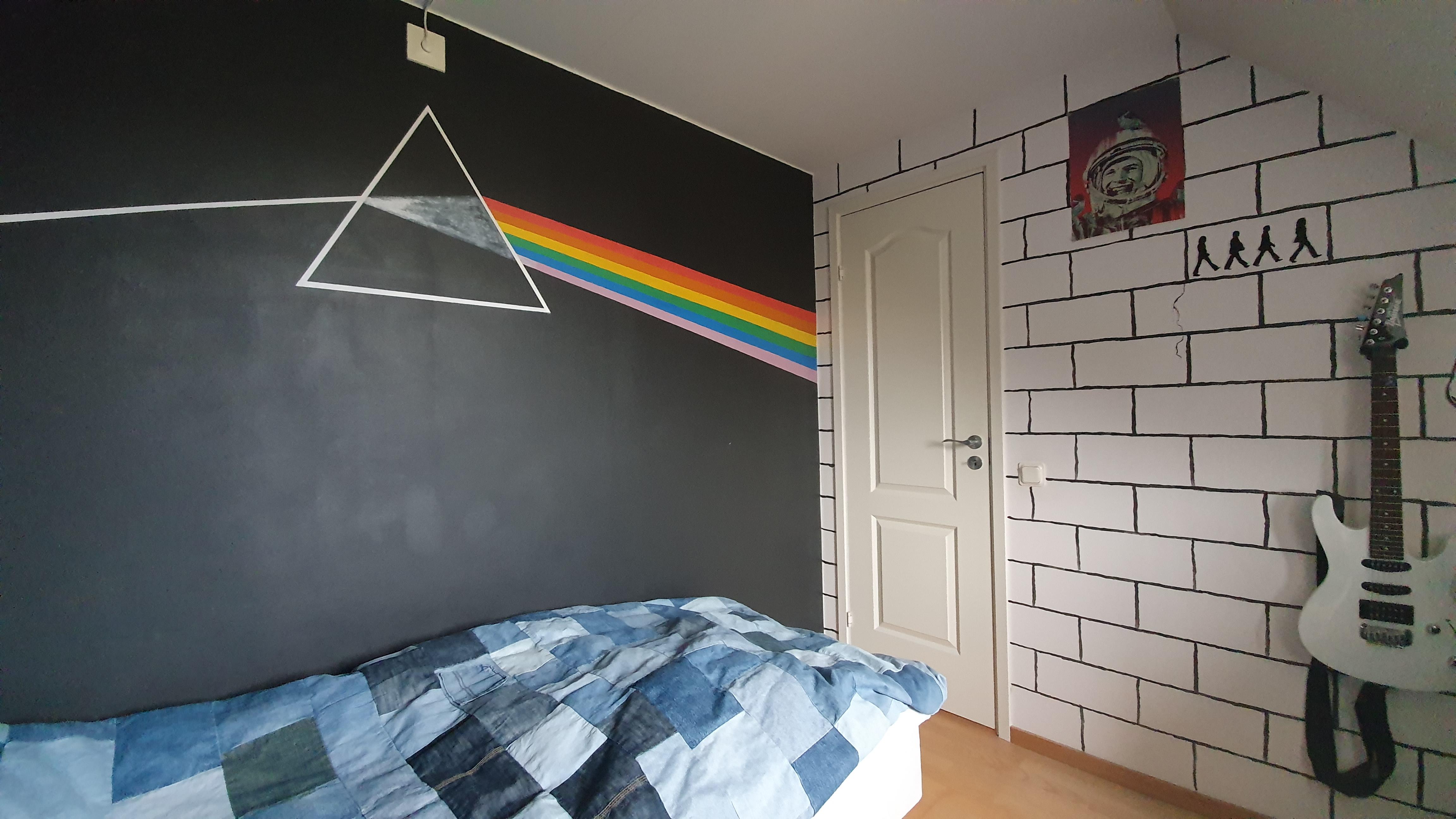 So I painted two of my walls Pink Floyd Themed r/pinkfloyd
