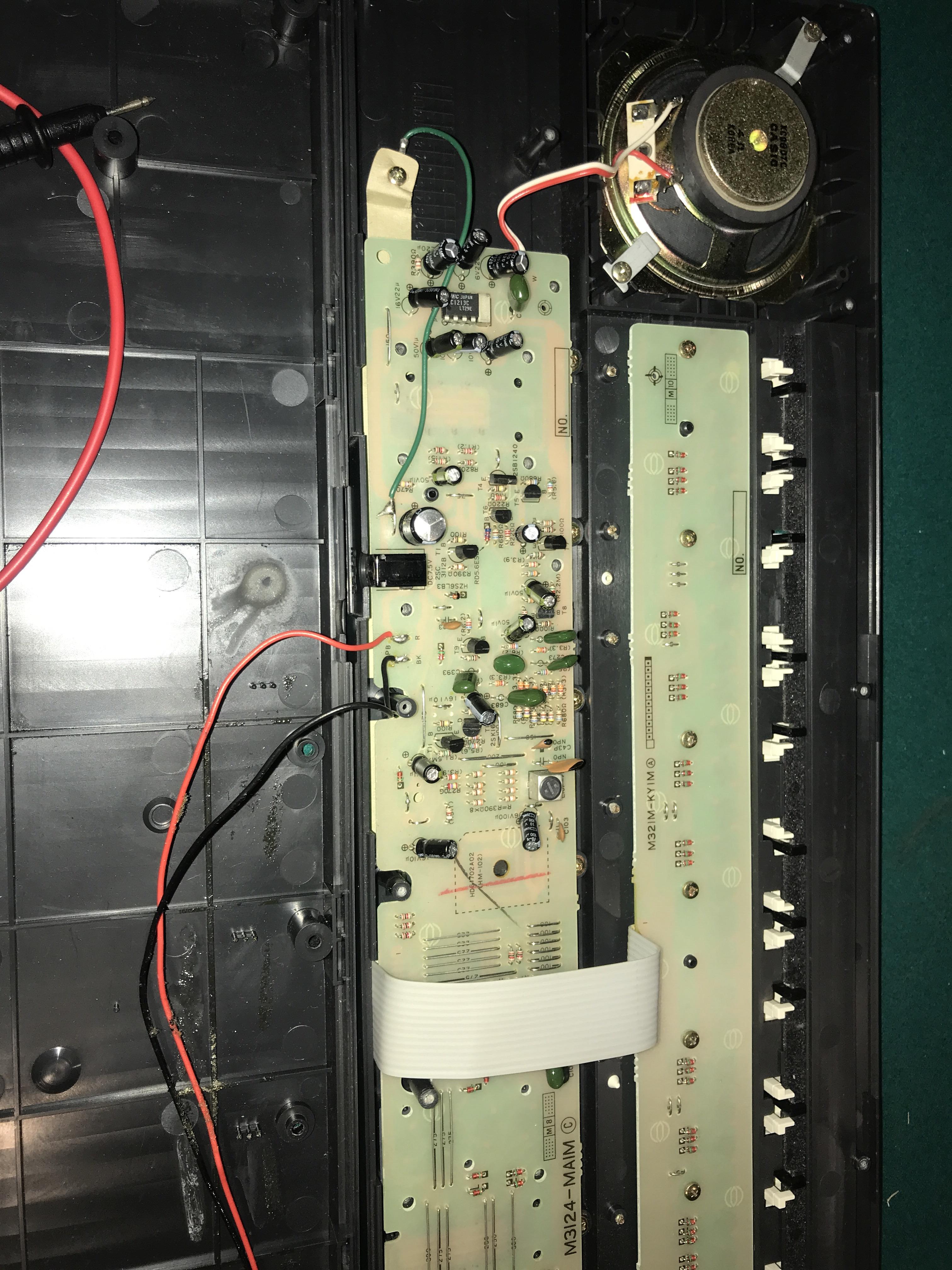 I purchased this old electronic keyboard to repair, but upon opening it