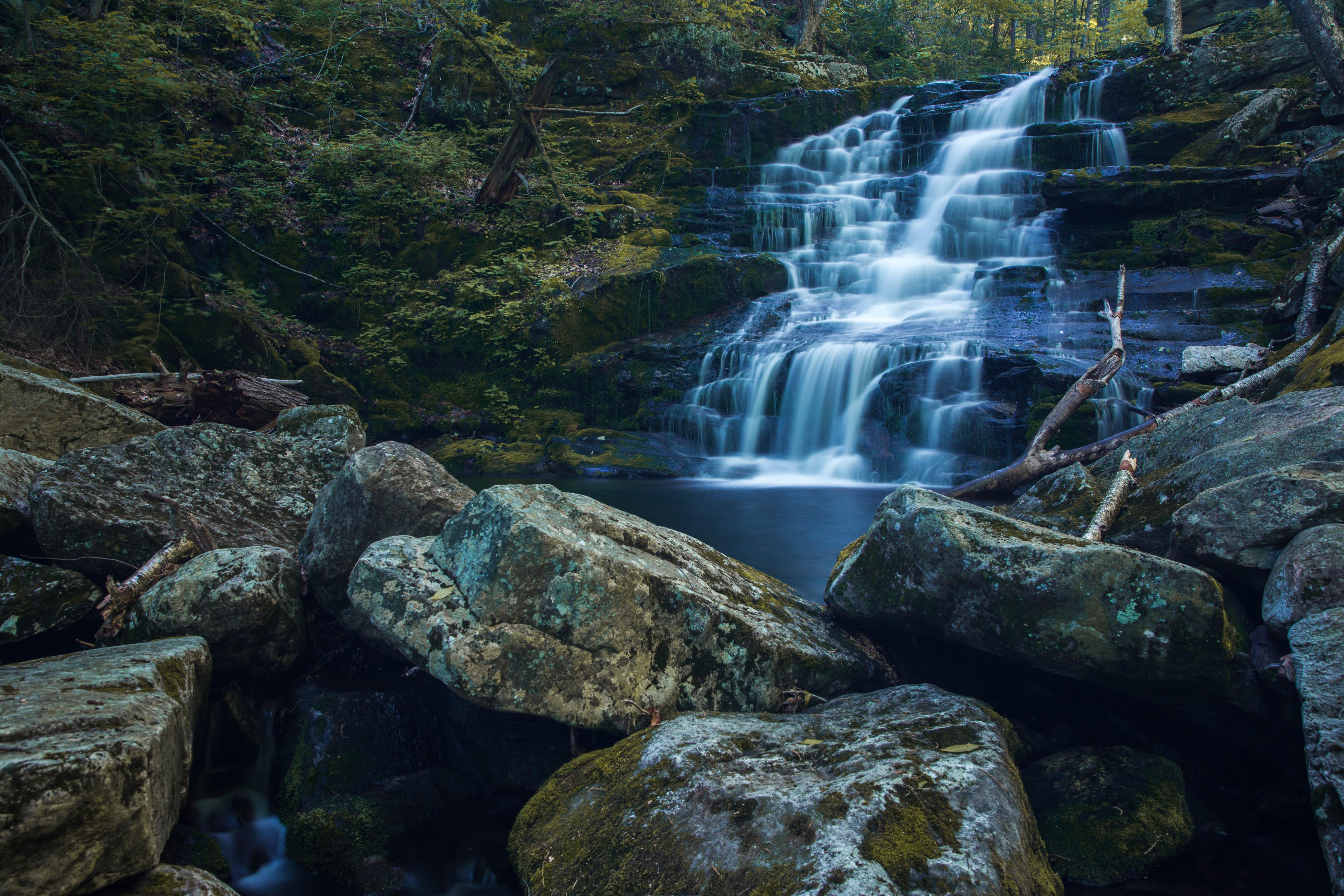 Beautiful waterfall in Hartland, CT [OC][5340x3560] r/EarthPorn