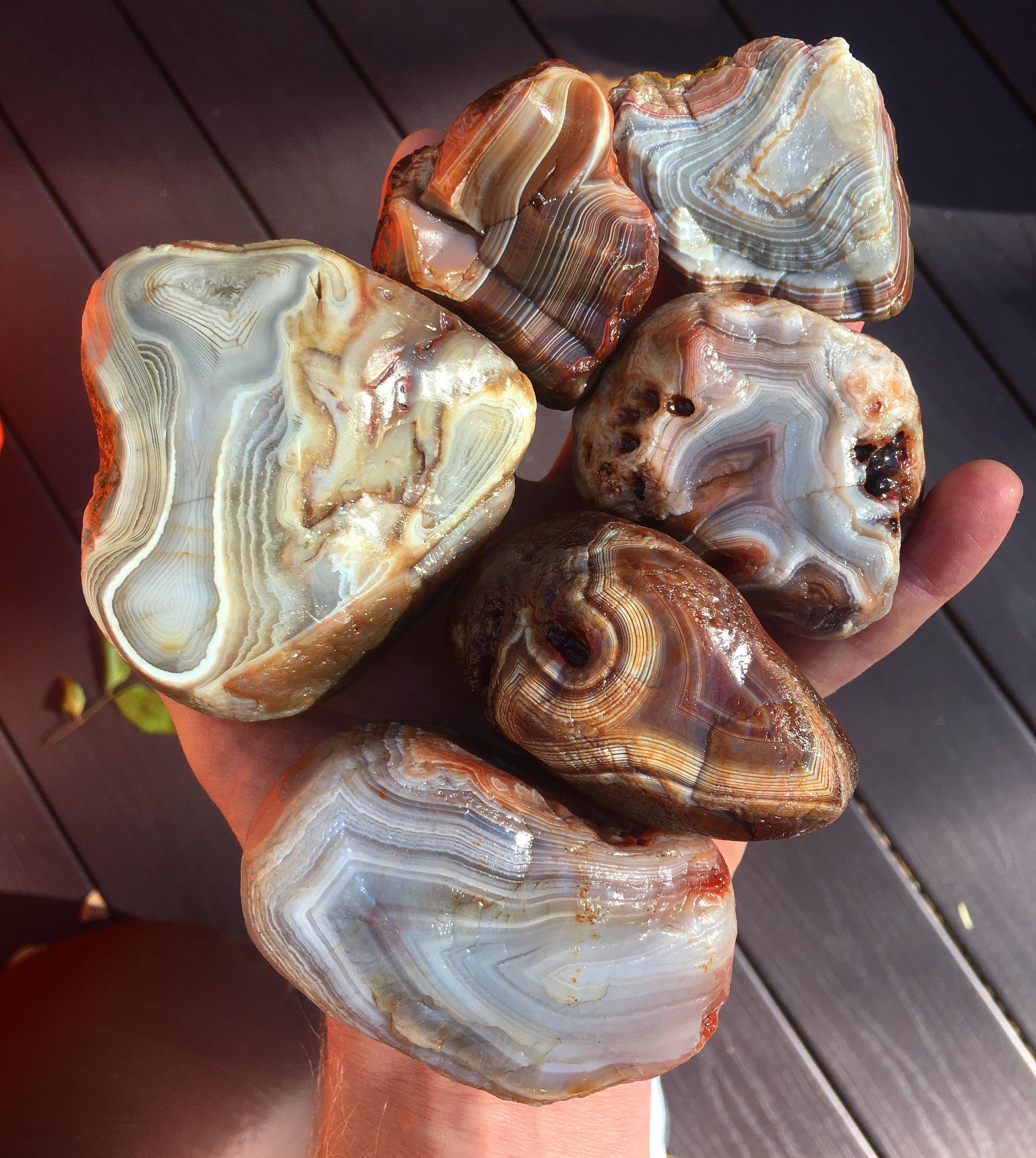 Handful of Lake Superior Agates. r/Agates