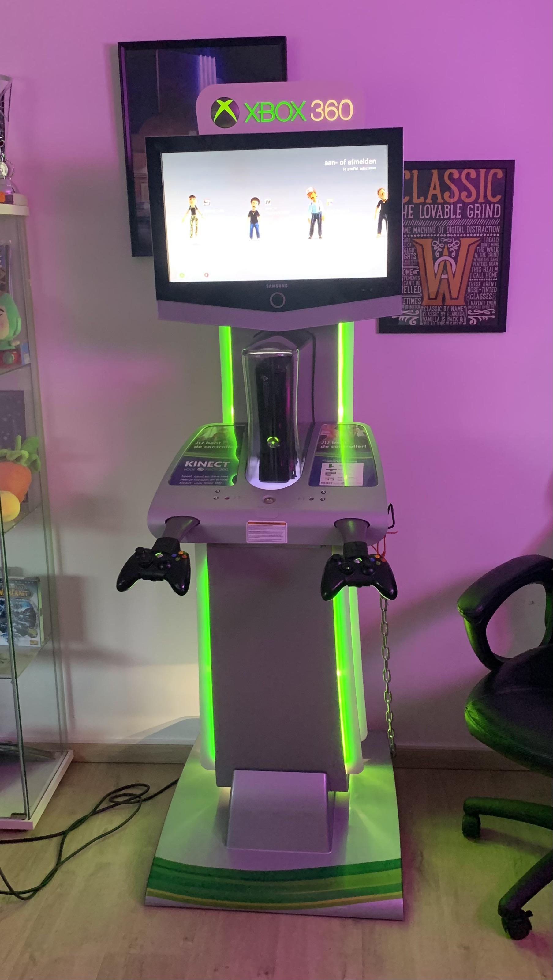 Bought this Xbox360 kiosk, installed new LED’s and cleaned her up