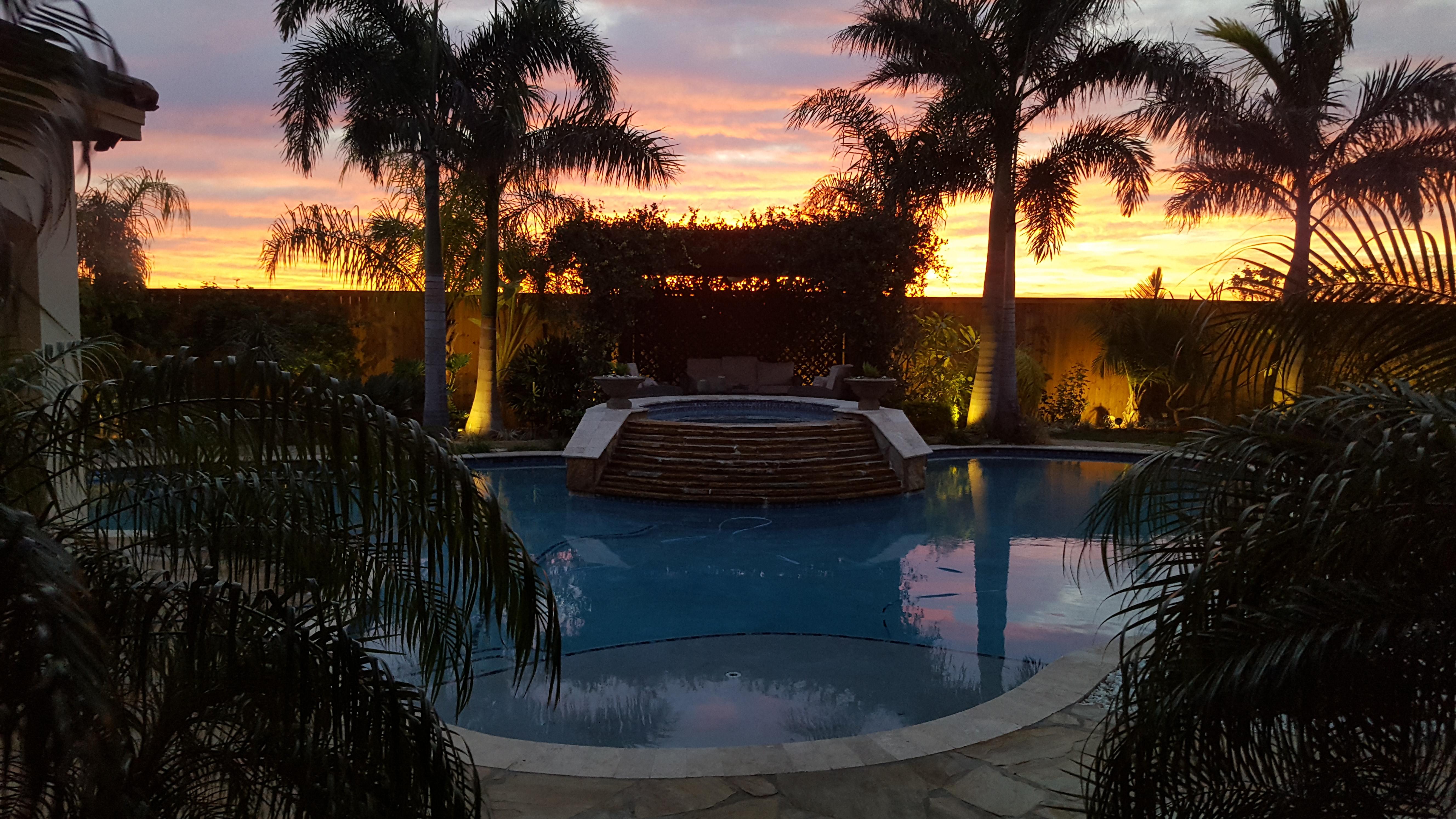 Just another great Texas sunrise in McAllen.... r/texas