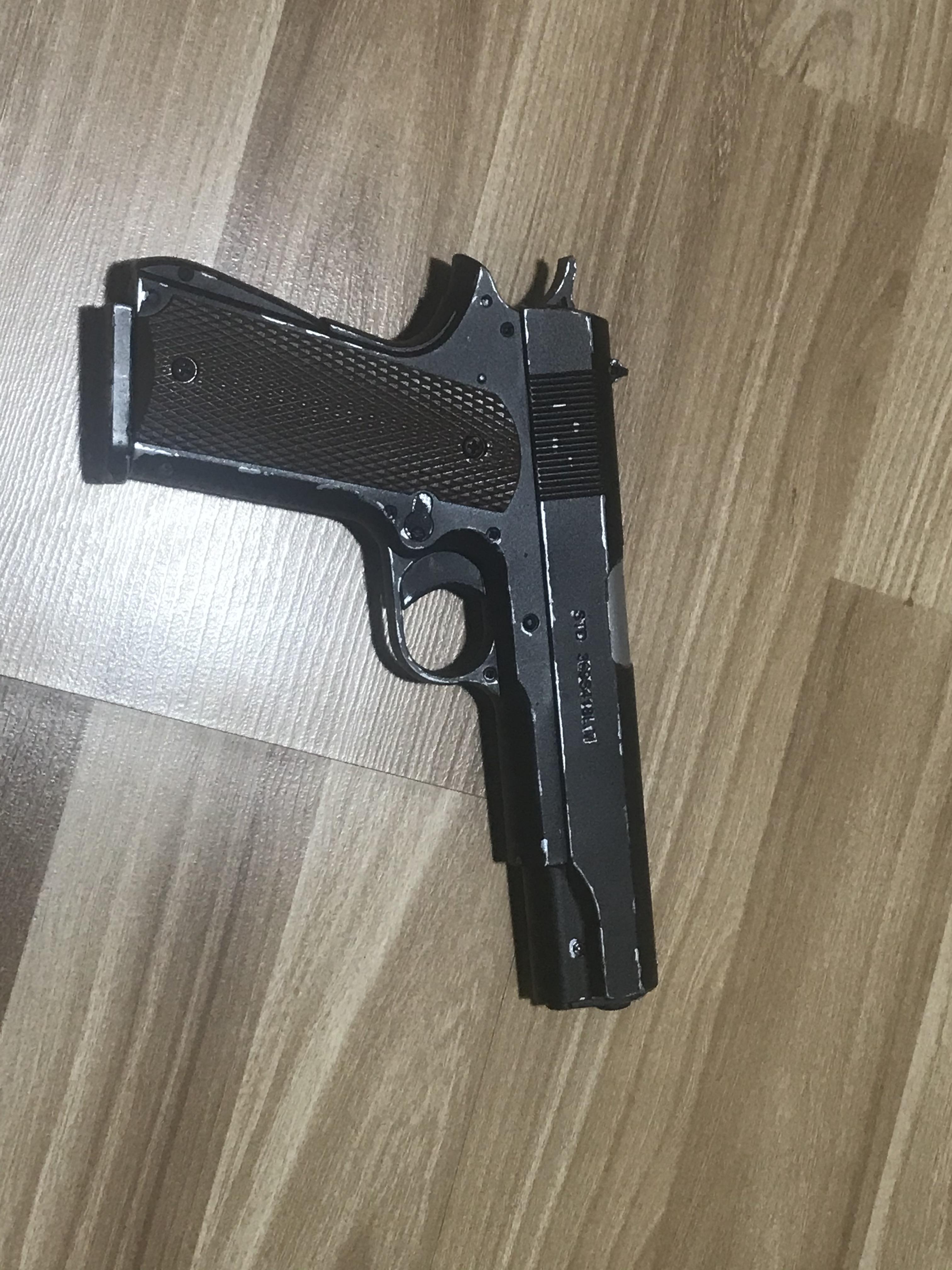 it aint much, but this is my longest serving pistol through my airsoft