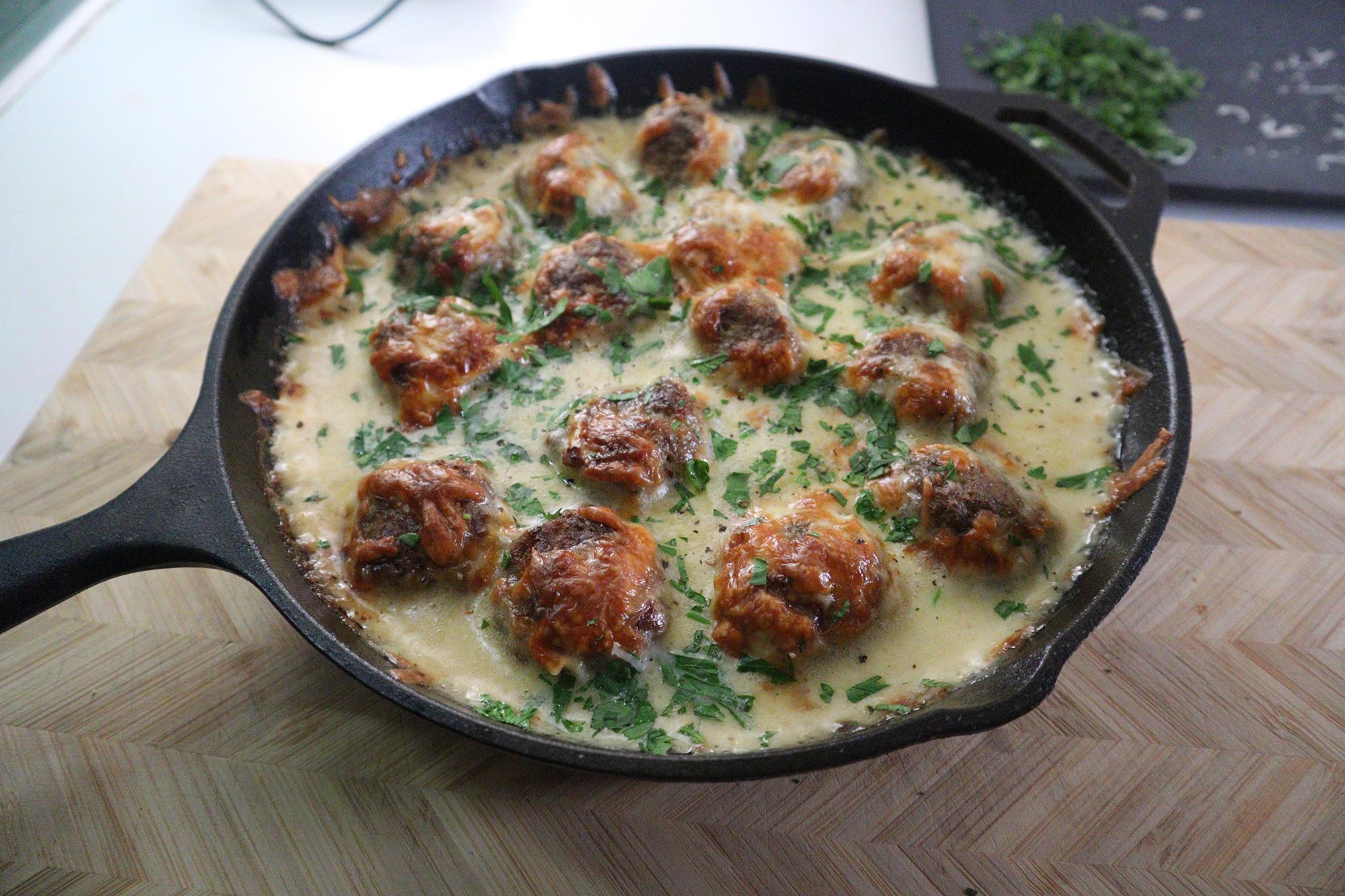 Alfredo Meatball Bake r/tonightsdinner