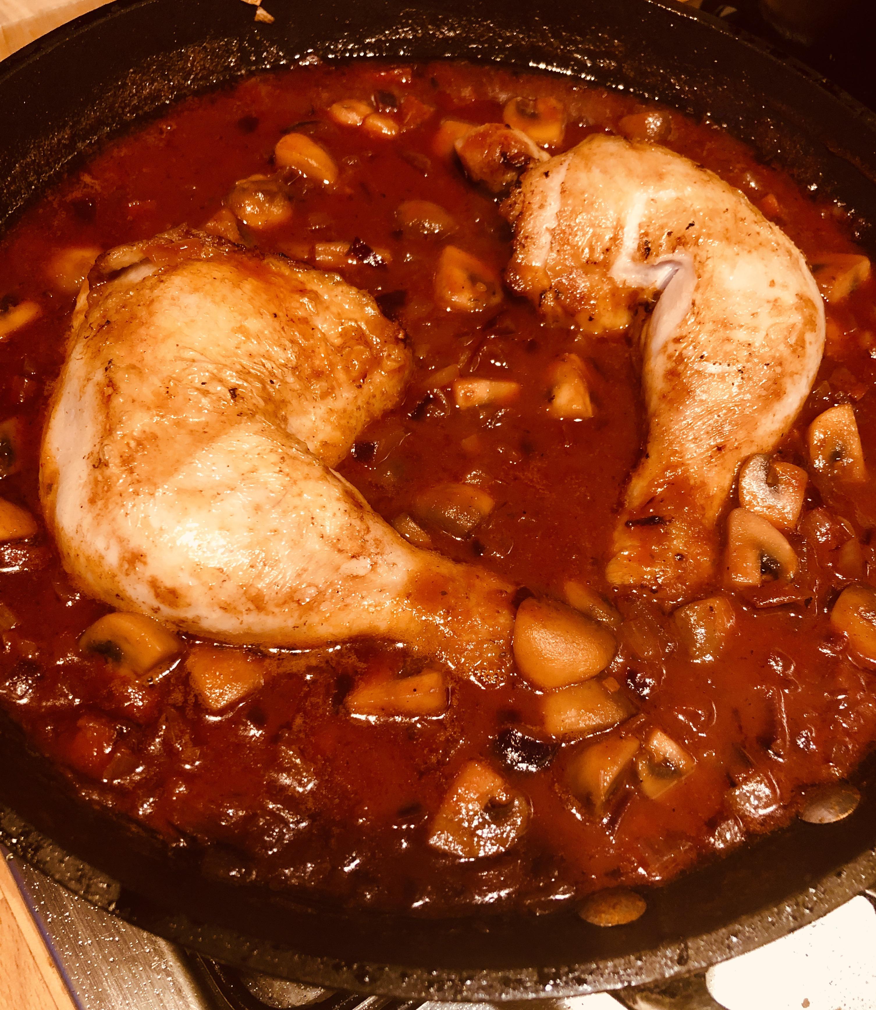 Pan Fried Chicken Legs in Chorizo and Mushroom Sauce! r/ketorecipes