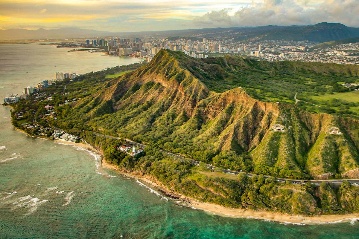 Diamond Head, Oahu, Hawaii r/hawaiicirclejerk