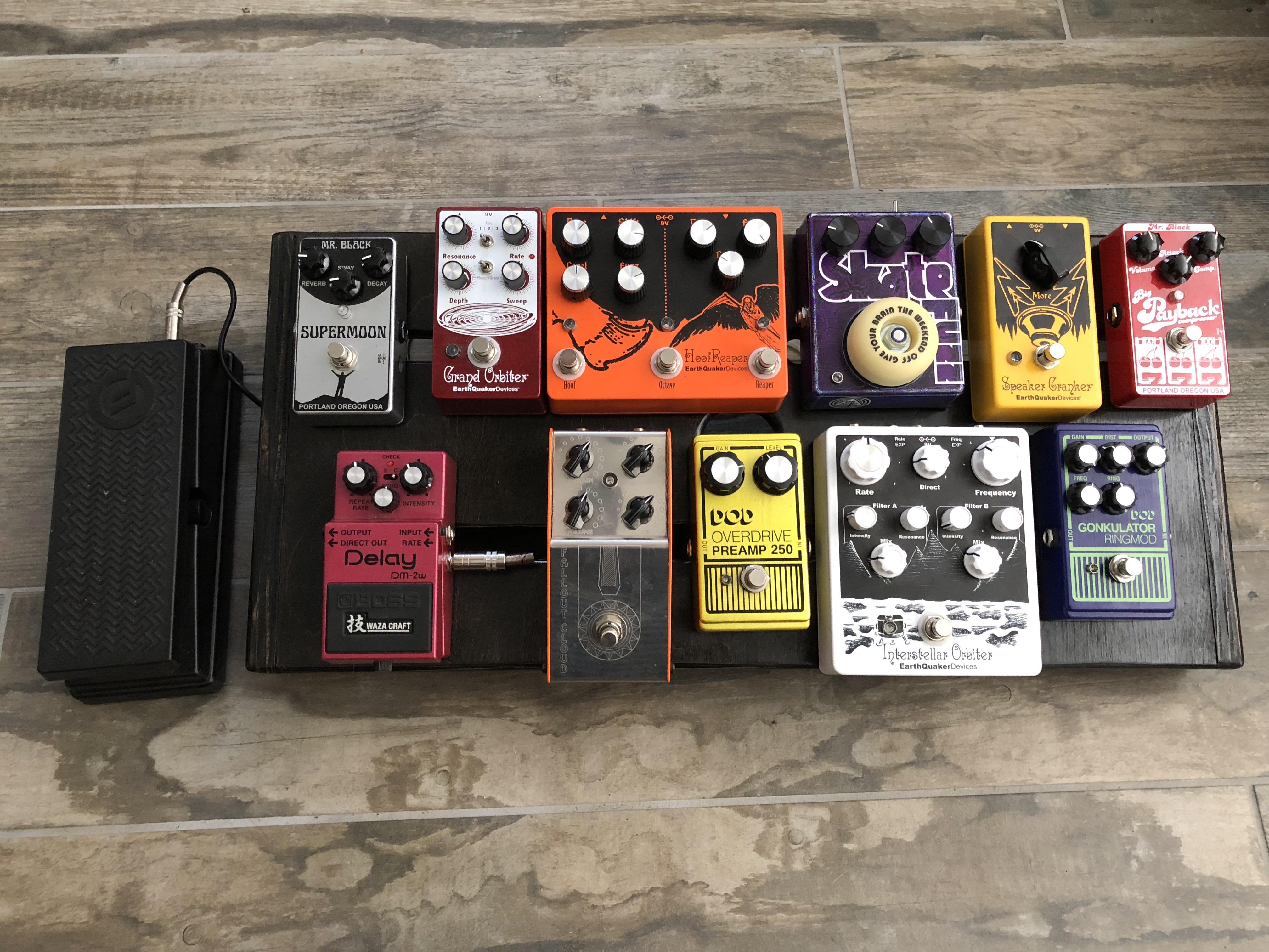 New pedal board! Waiting to wire it up, looking into 3 Monkeys