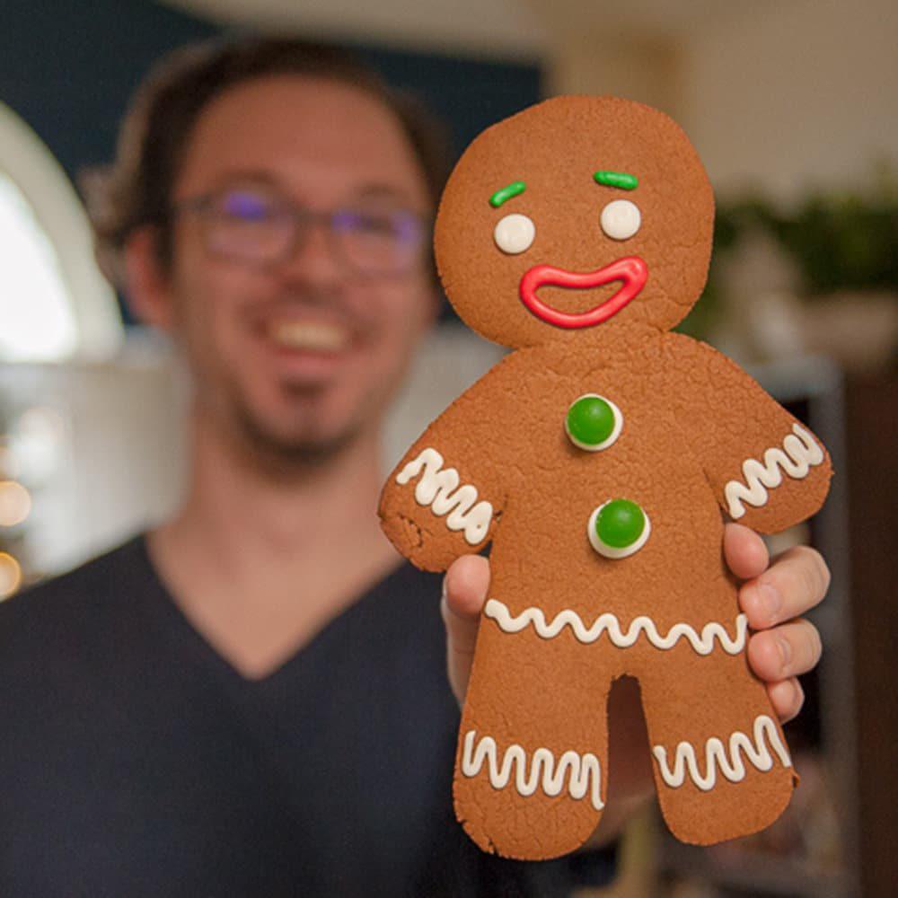 Non binary ginger cookie r/cookiedecorating