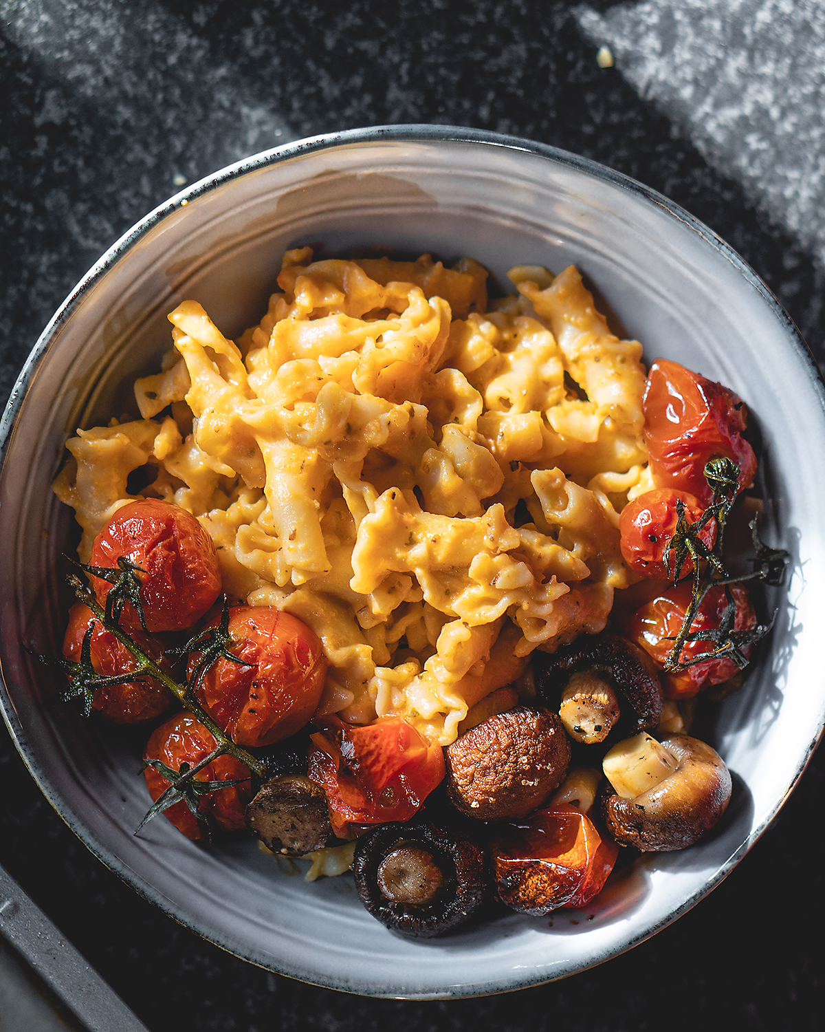 SunDried Tomato Hummus Pasta r/veganrecipes
