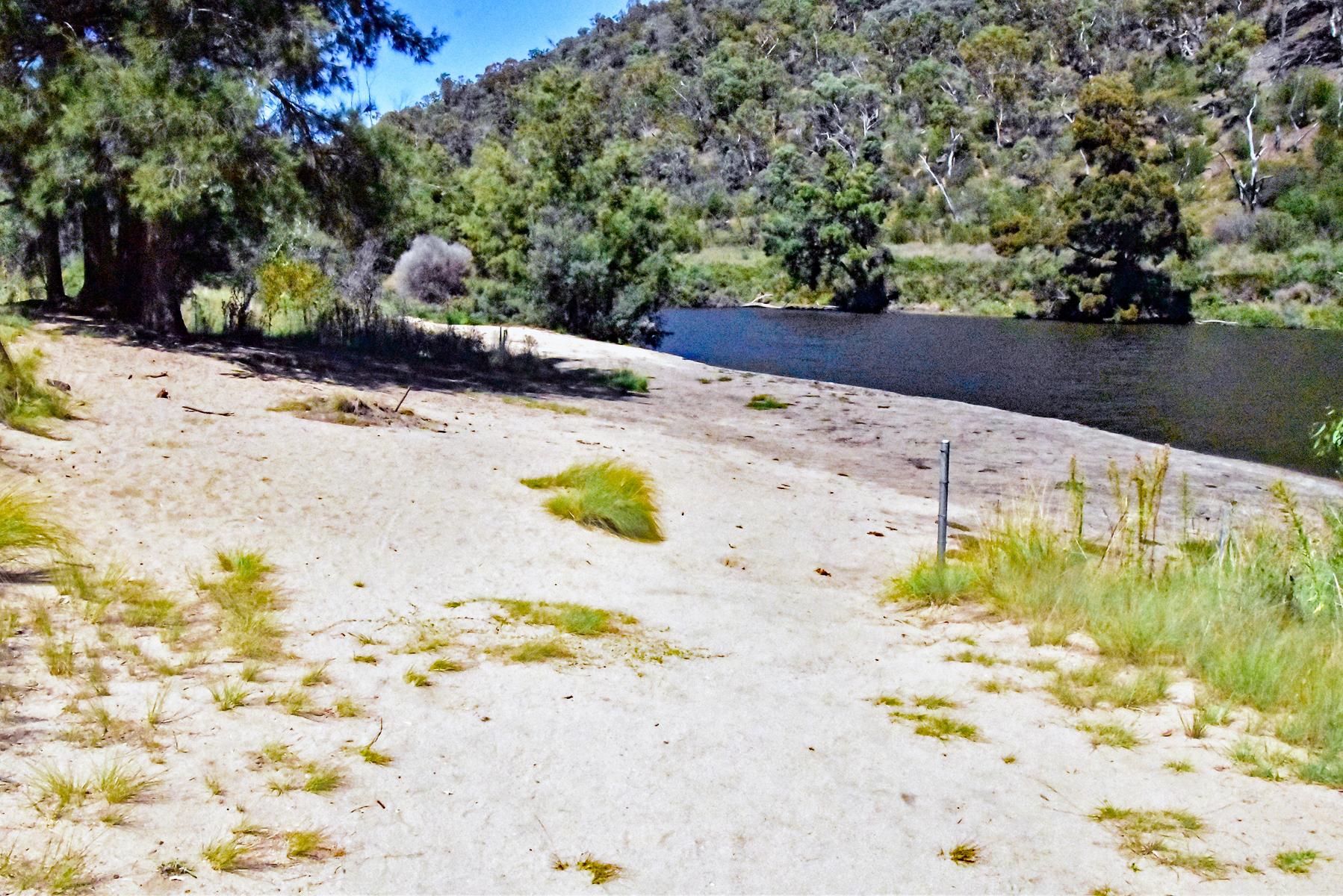 Kambah Pool family beach r/CanberraPhotos