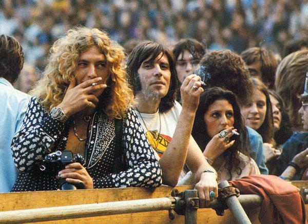 Robert Plant watching The Band (1974) OldSchoolCool
