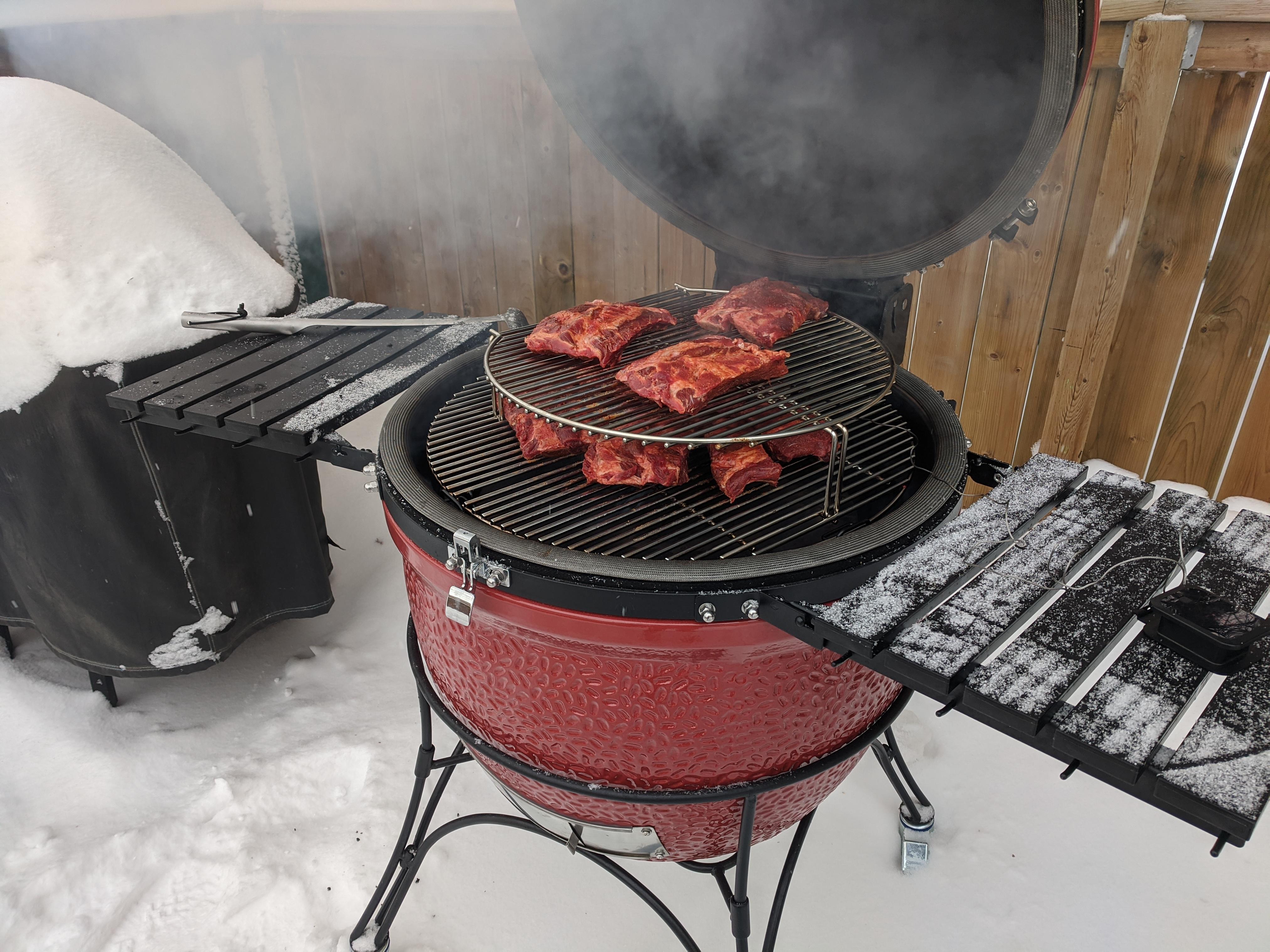 Cold Canadian winter. Beef Ribs and Big Joe ready to go. r/KamadoJoe