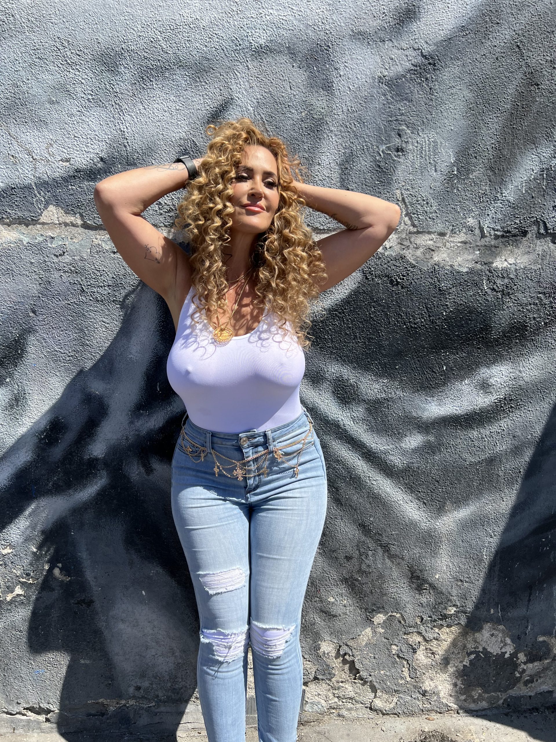 Singer Dina rae is my new edge now, amazing : jerkofftoceleb