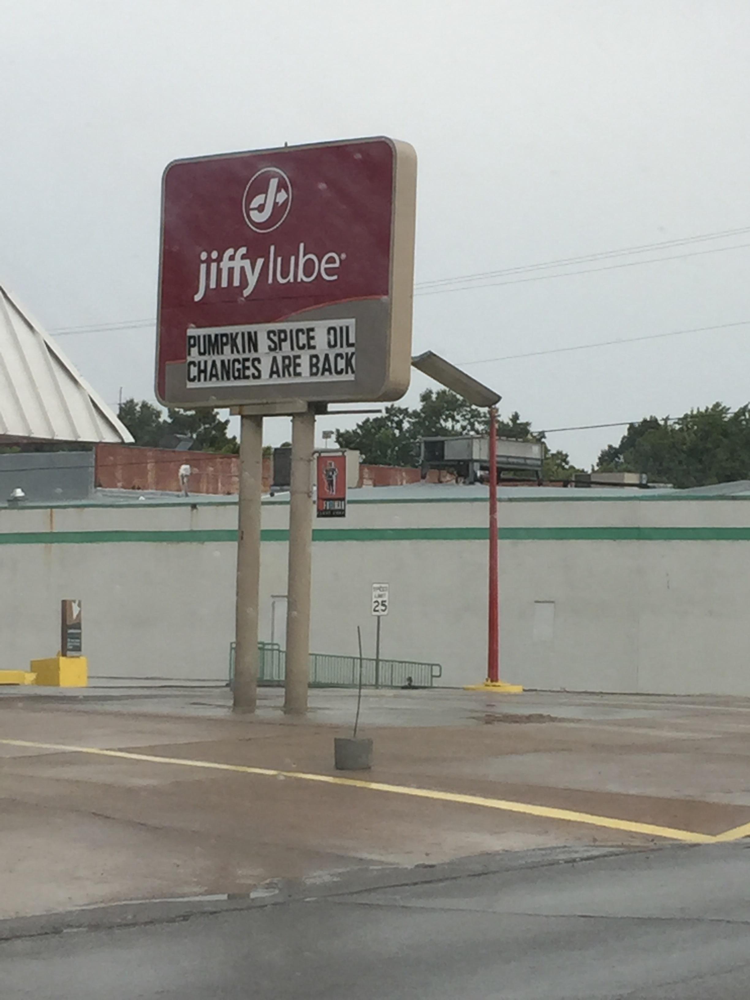 My local jiffy lube y'all r/funny