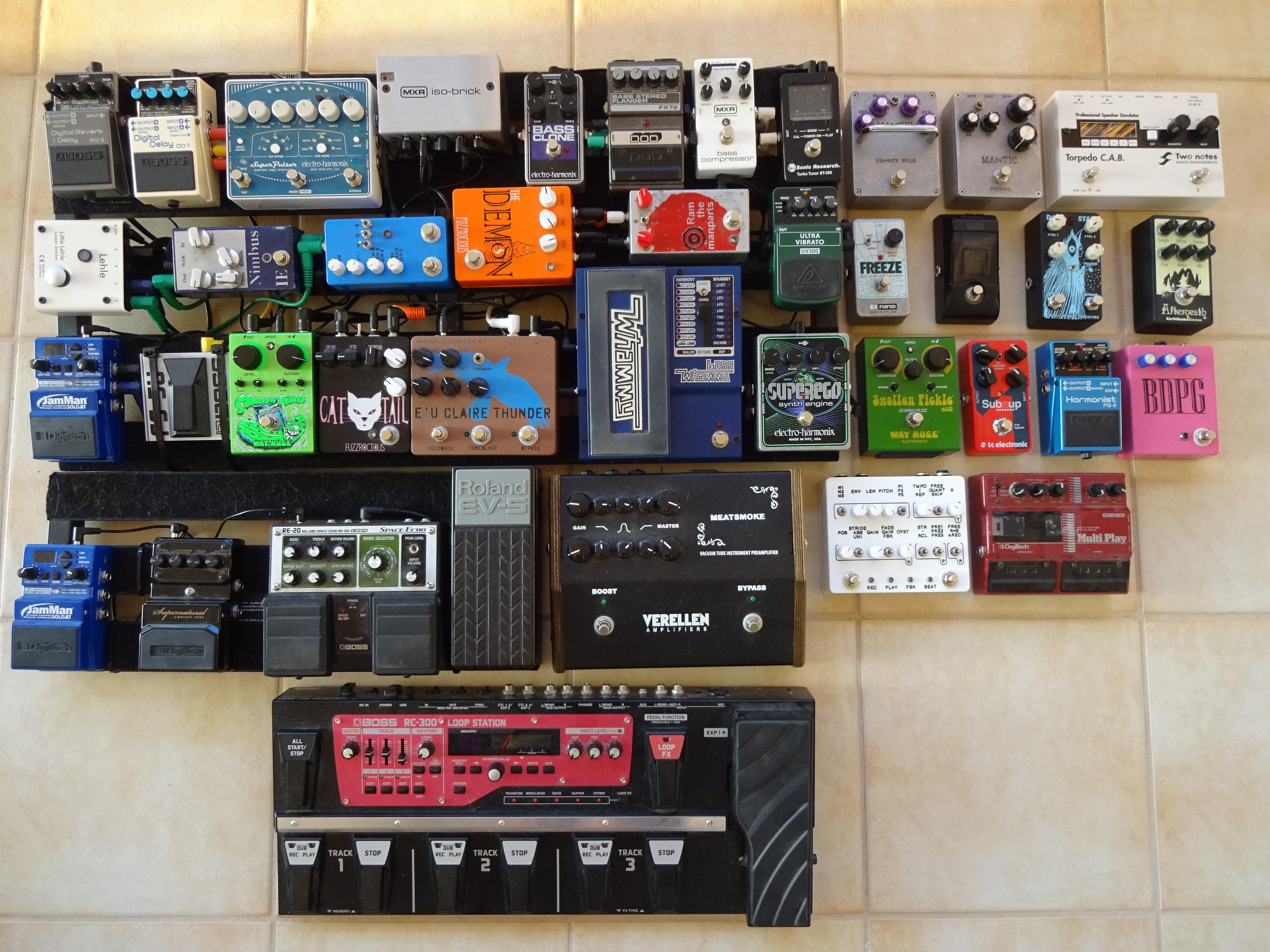 Bass/synth pedalboard, summer 2018 r/guitarpedals