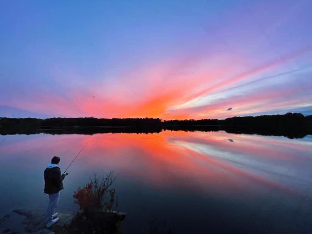 Sneech Pond in Cumberland r/RhodeIsland
