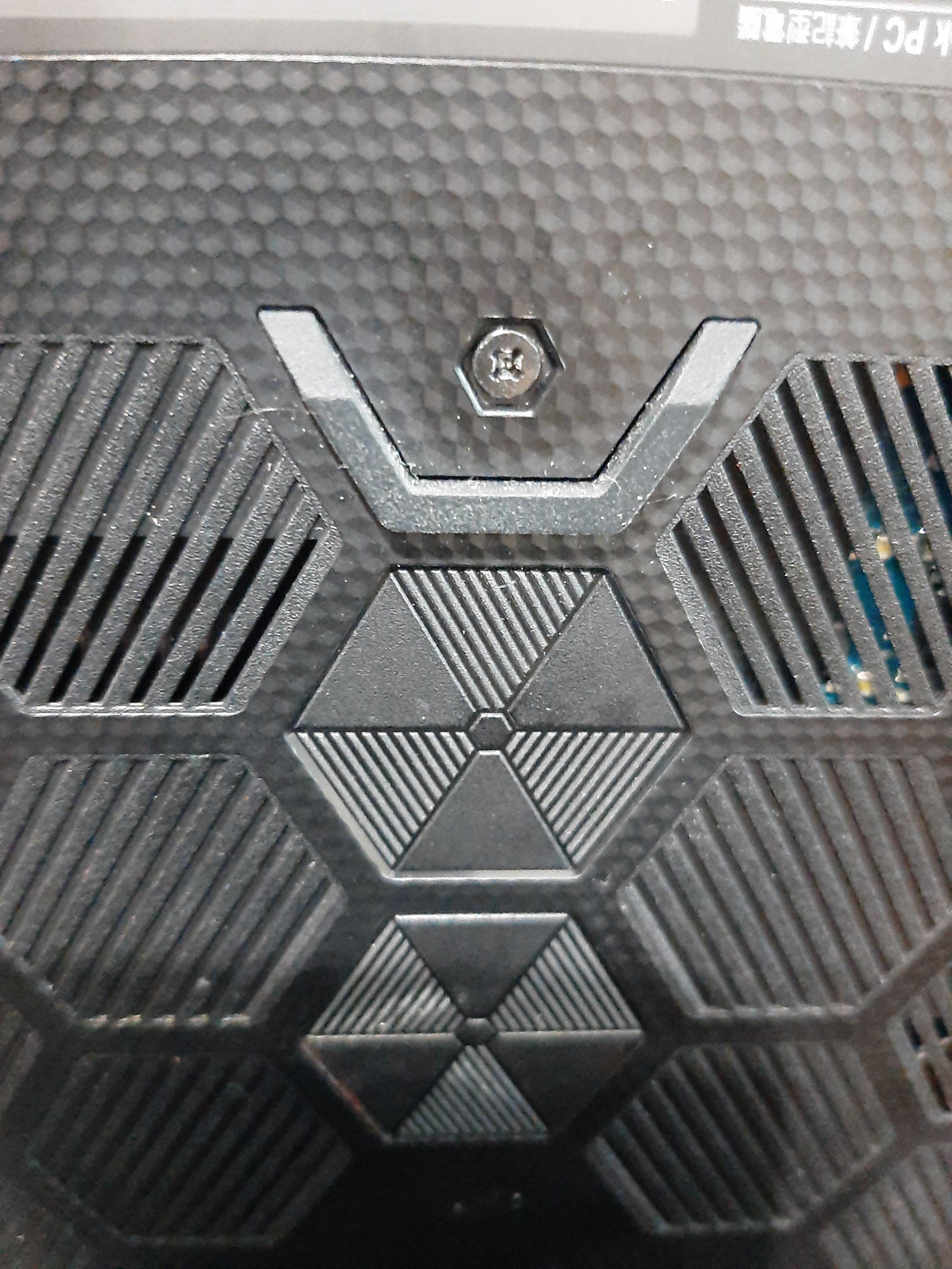 So today i open my laptop to clean it,and when i screwd the screws back