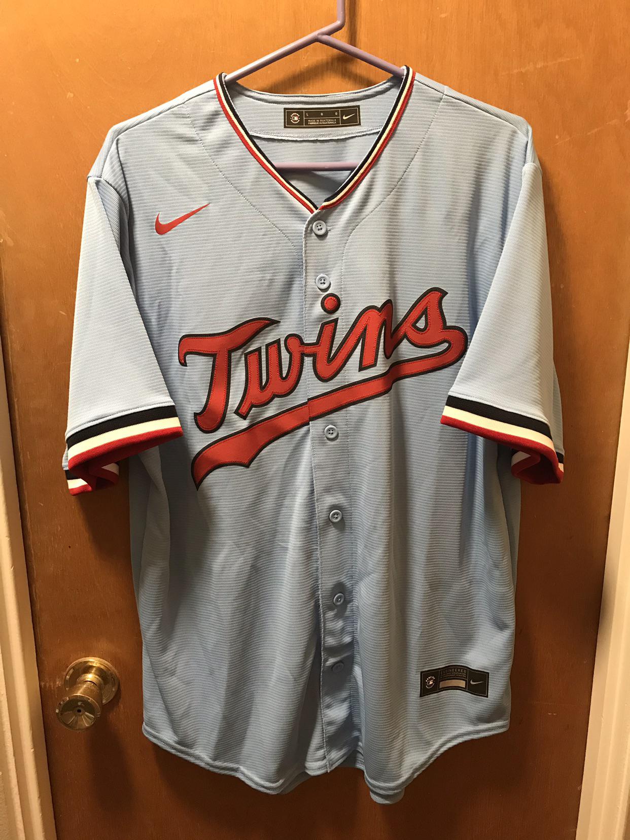 Received a Twins baby blue jersey for my birthday! r/baseballunis