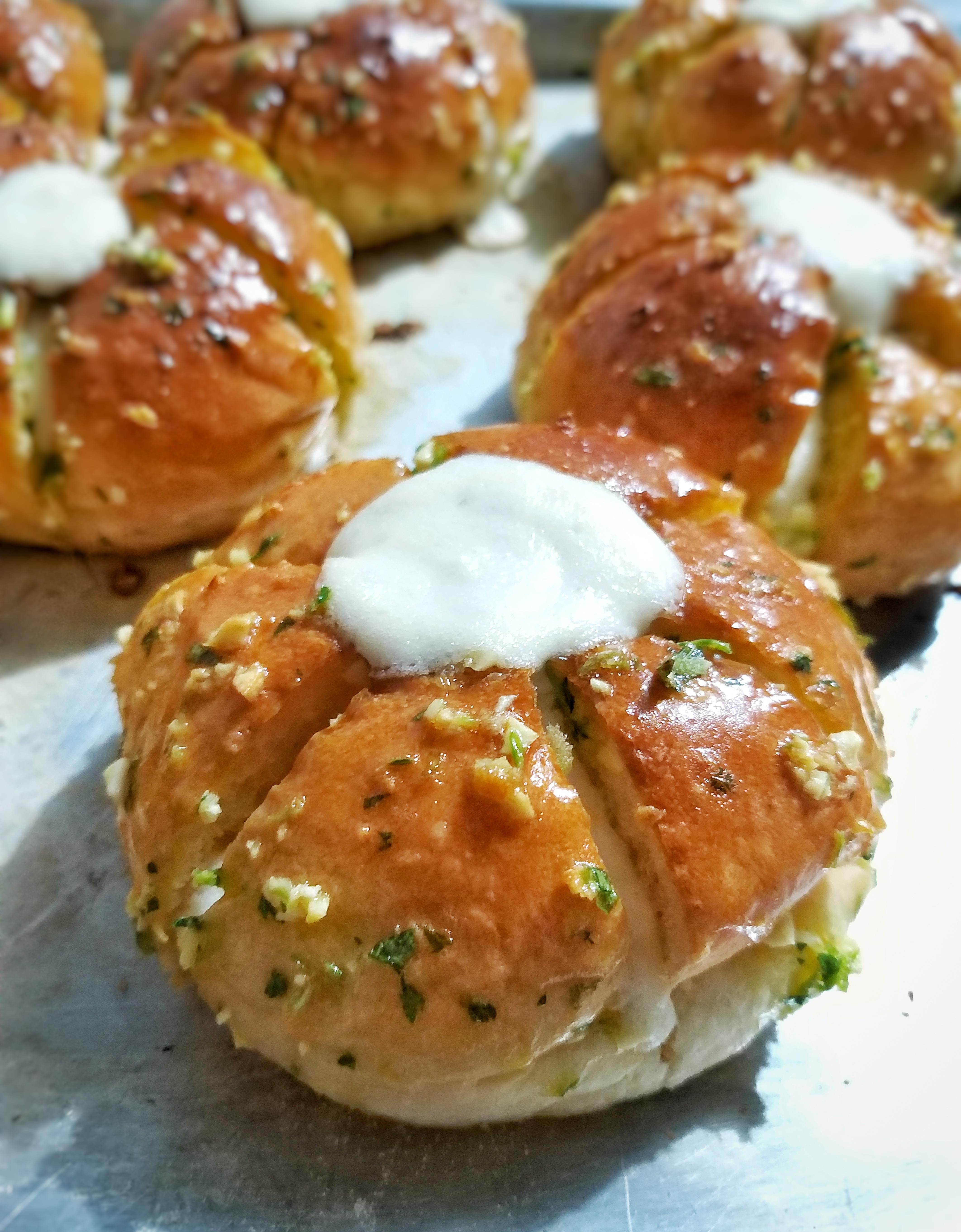You guys have to try this thing. Korean cream cheese garlic butter