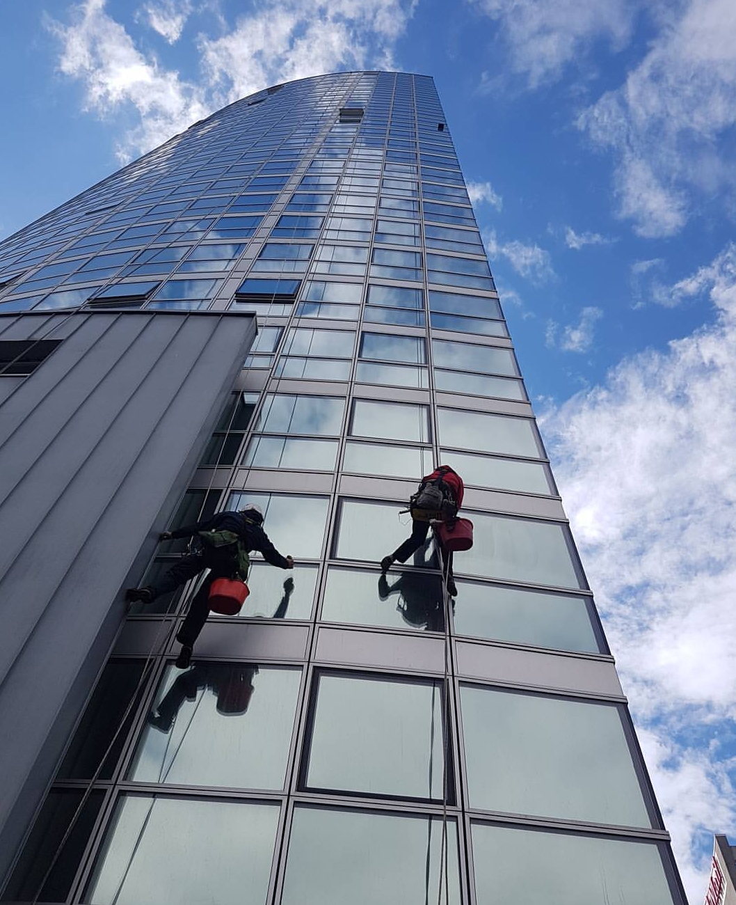 Window cleaning in Belfast Ireland. r/ropeaccess