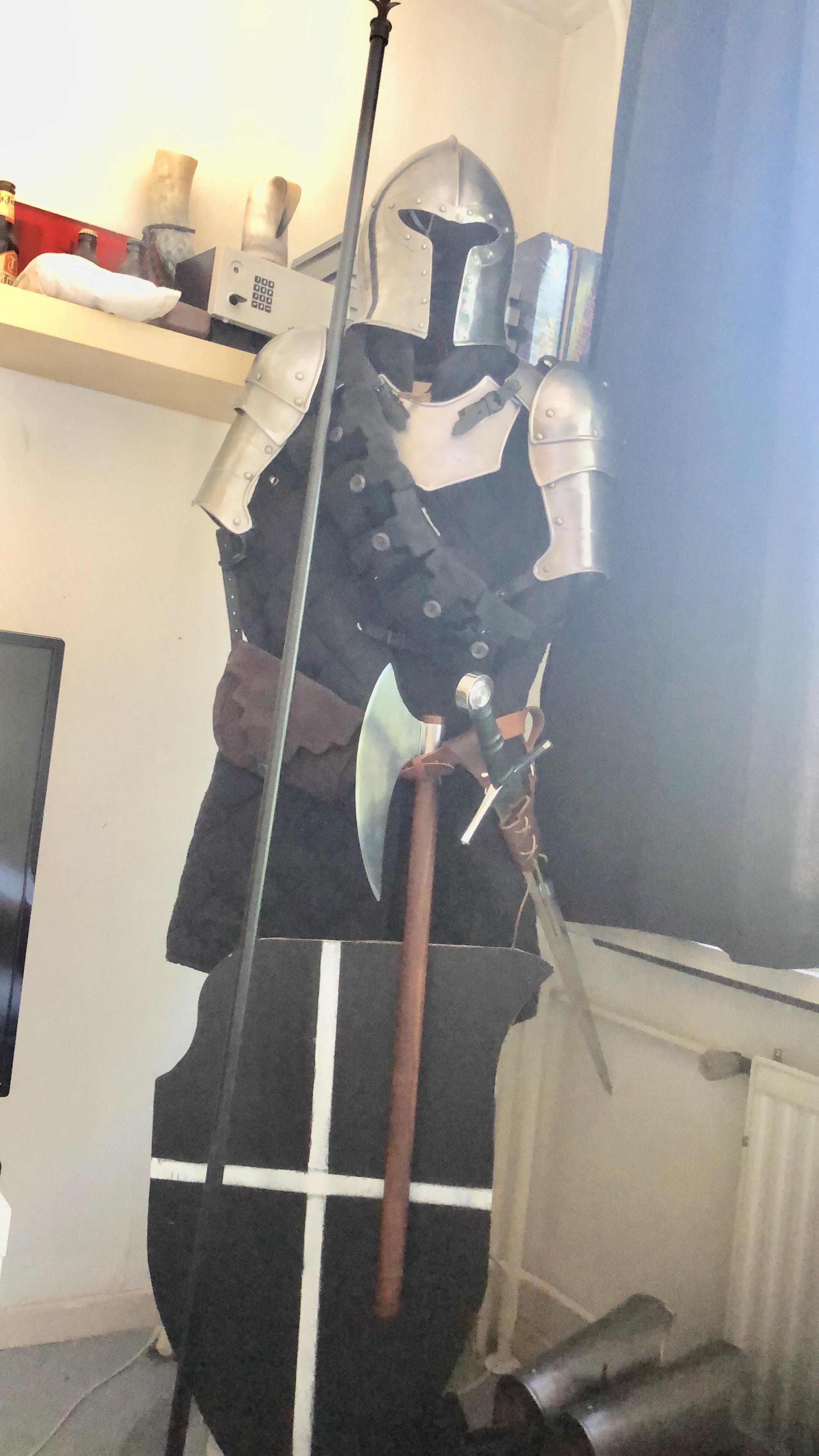 Made an armor stand r/LARP