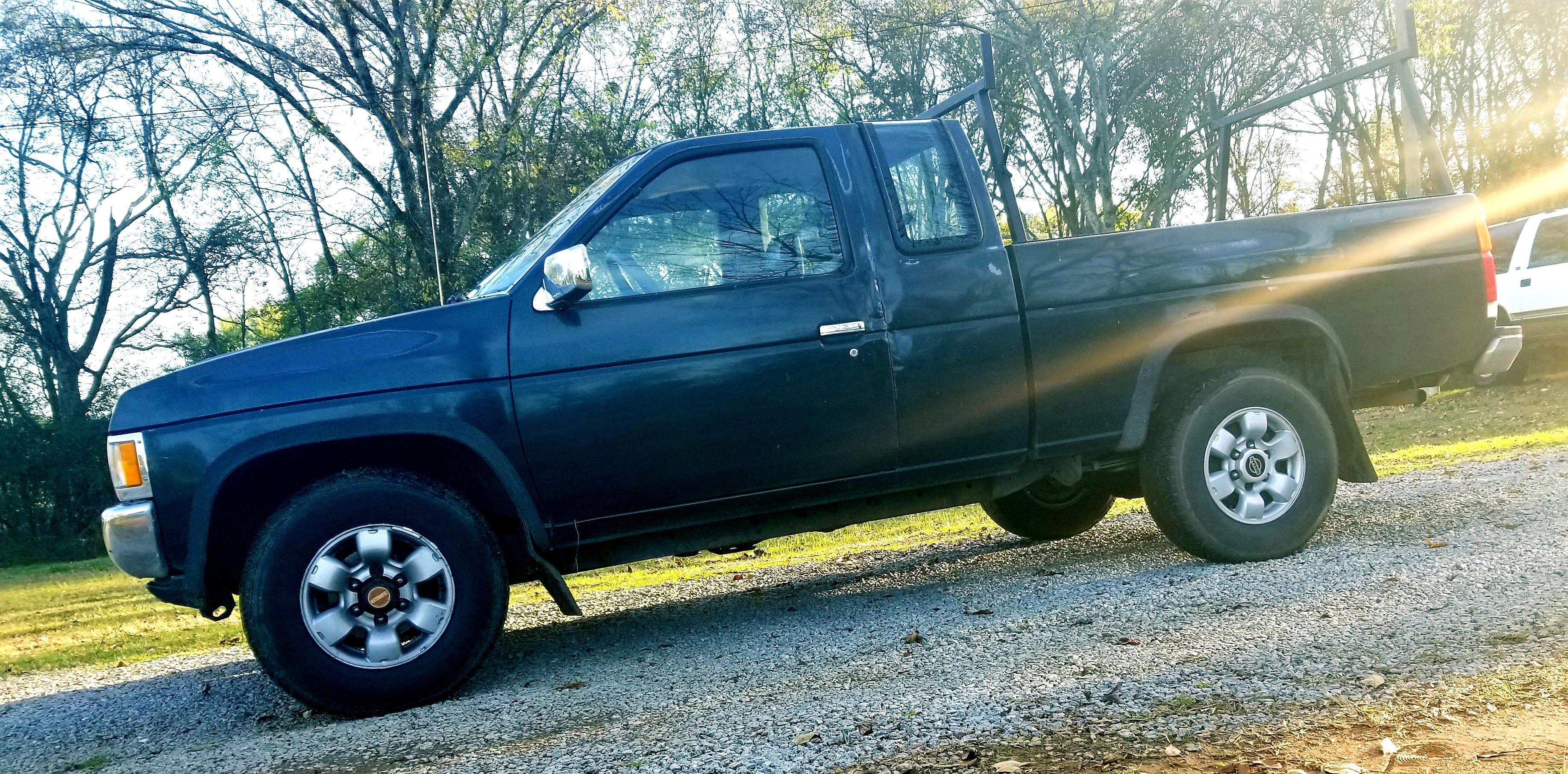 My 1994 nissan hardbody 4wd automatic : r/Trucks