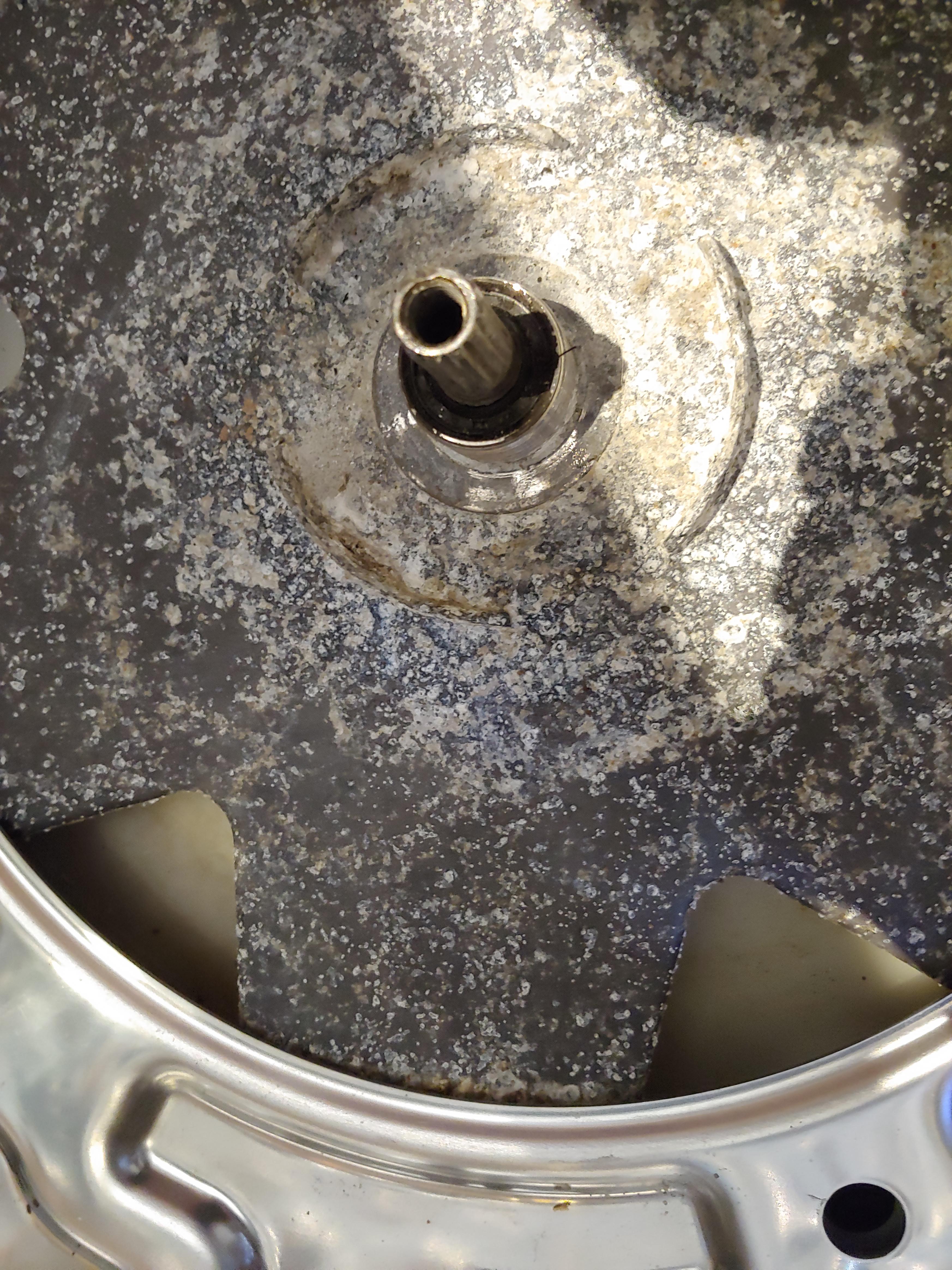 Can't remove inner tub from shaft. LG top loader. r/appliancerepair