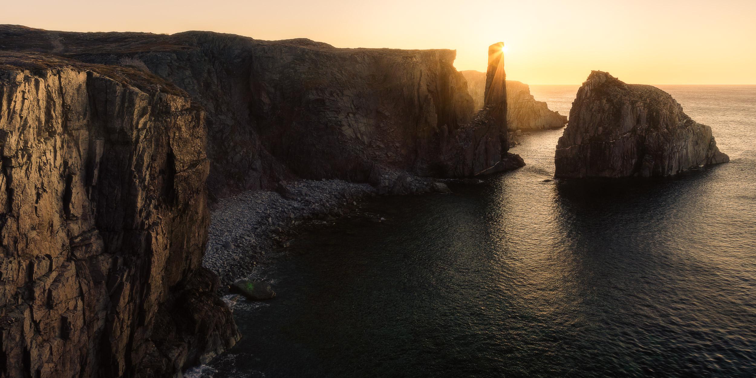 Sunrise in Bonavista, Newfoundland, Canada [OC][2500x1250] r/EarthPorn