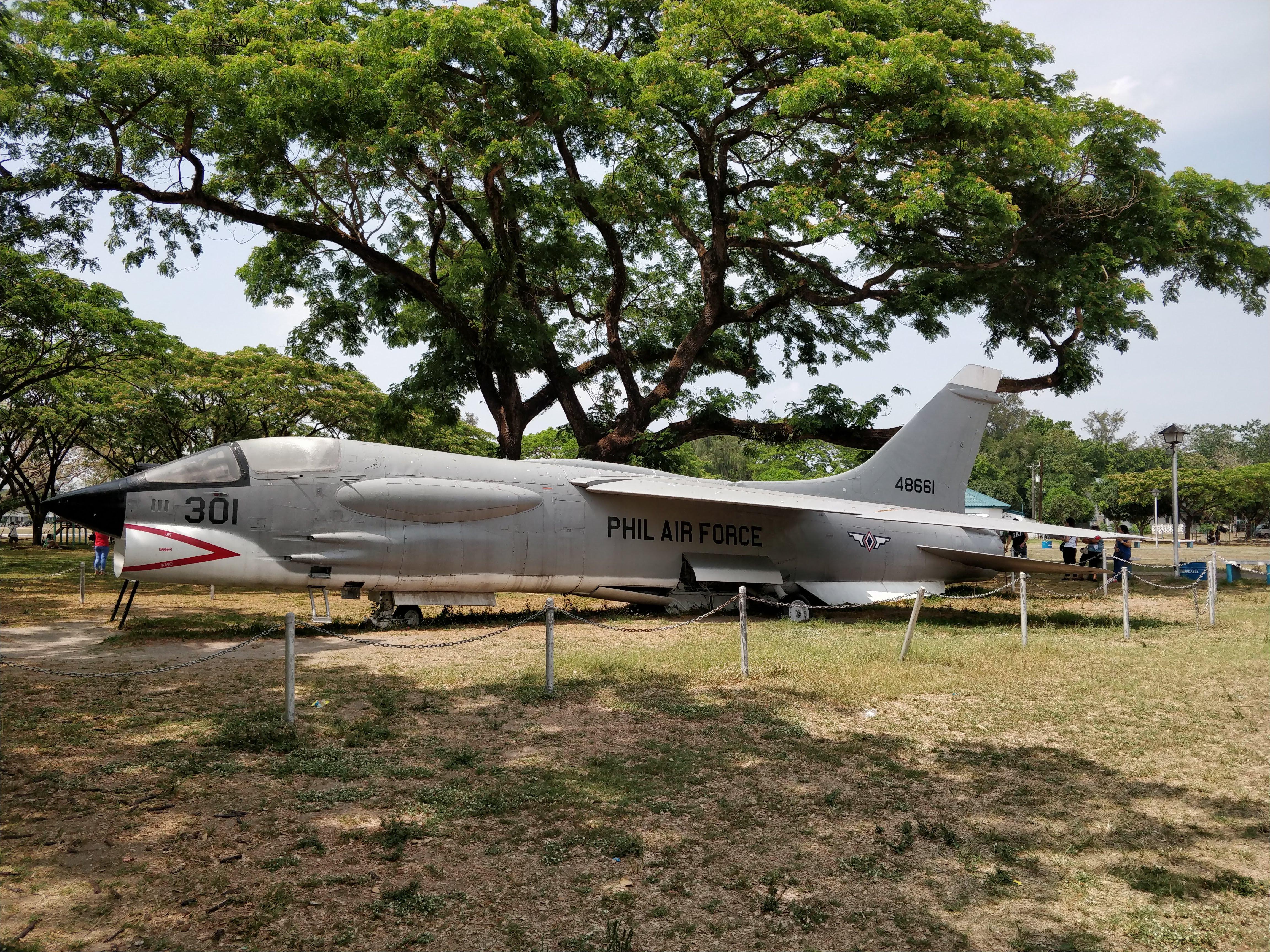 Philippine Air Force, Vought F8 Crusader r/aviation