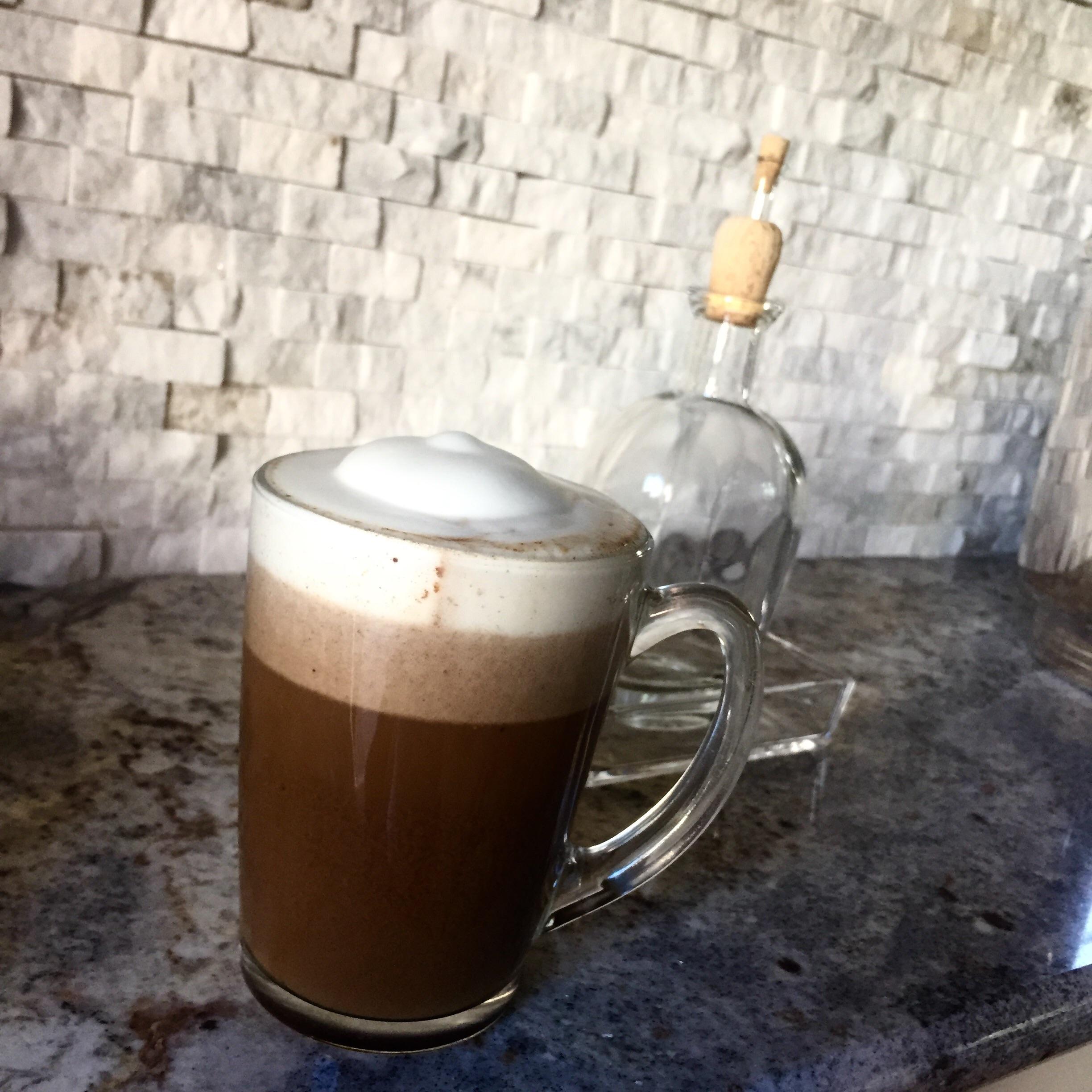[homemade] chai tea latte with home made almond milk r/food