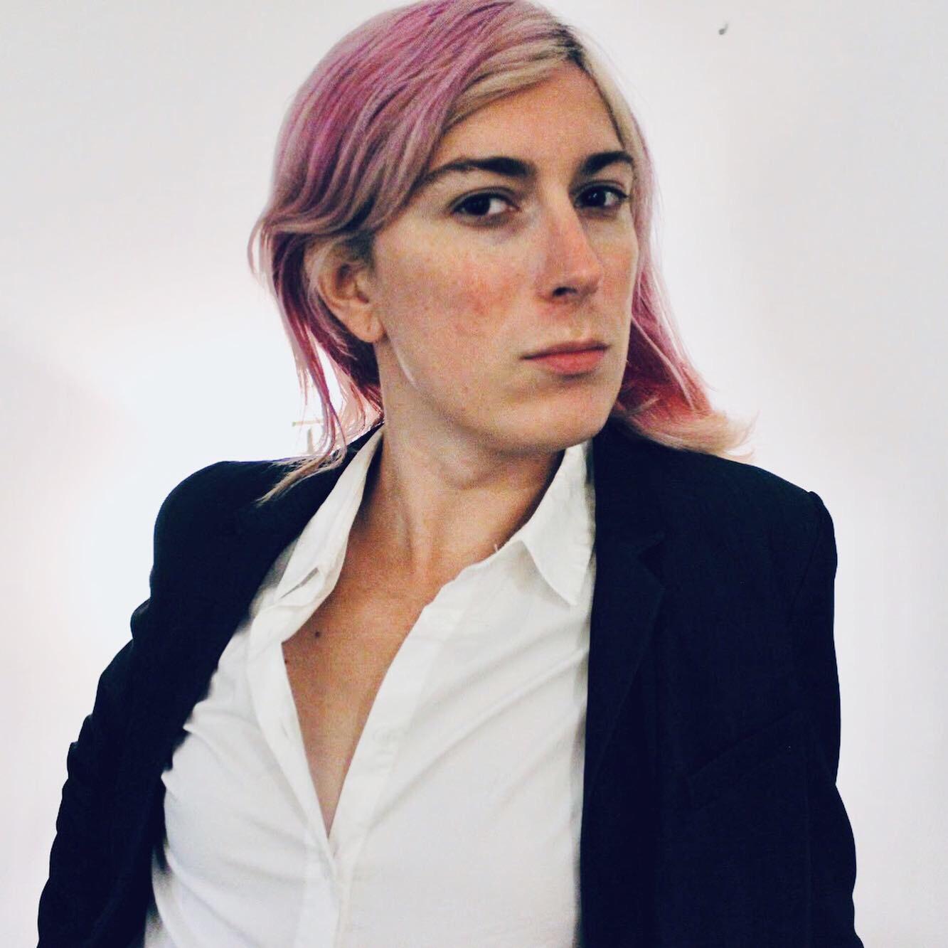 I’m a college art teacher now 💖💖 (29 mtf , 1 year and 3 months) r