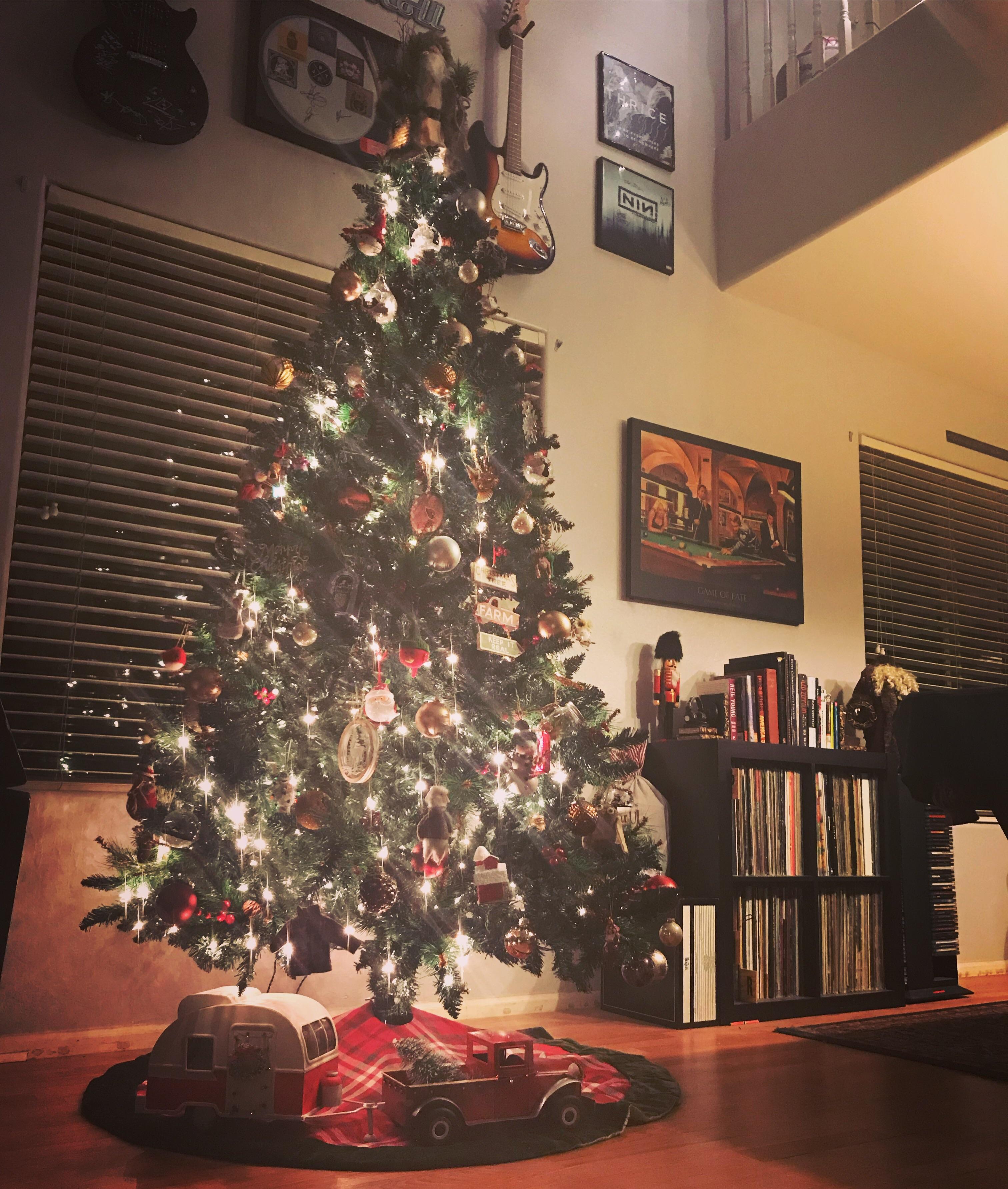 The tree in my vinyl record room r/christmas