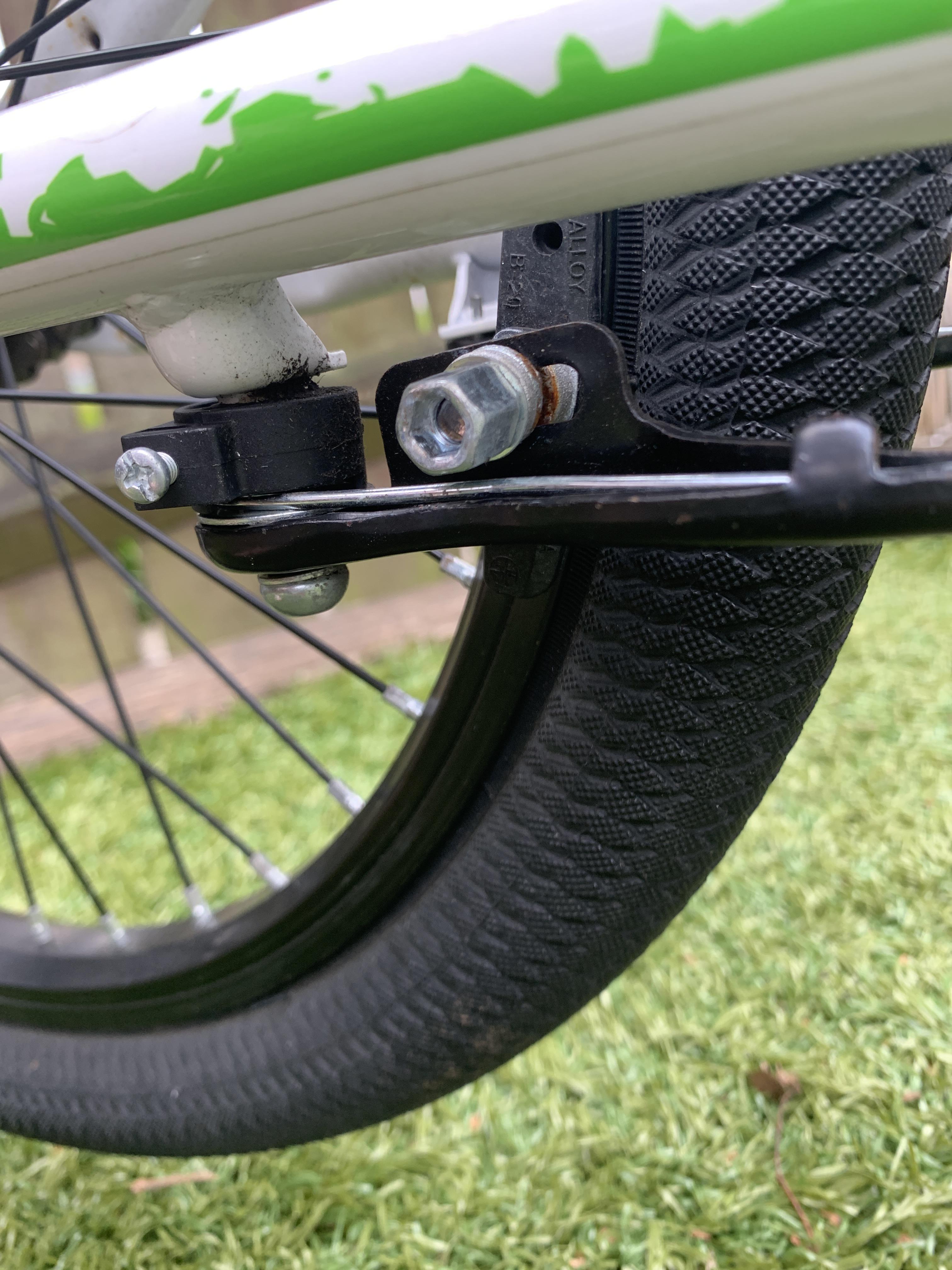 PLEASE HELP I’m fixing a kids bike and I’ve been turning the screw