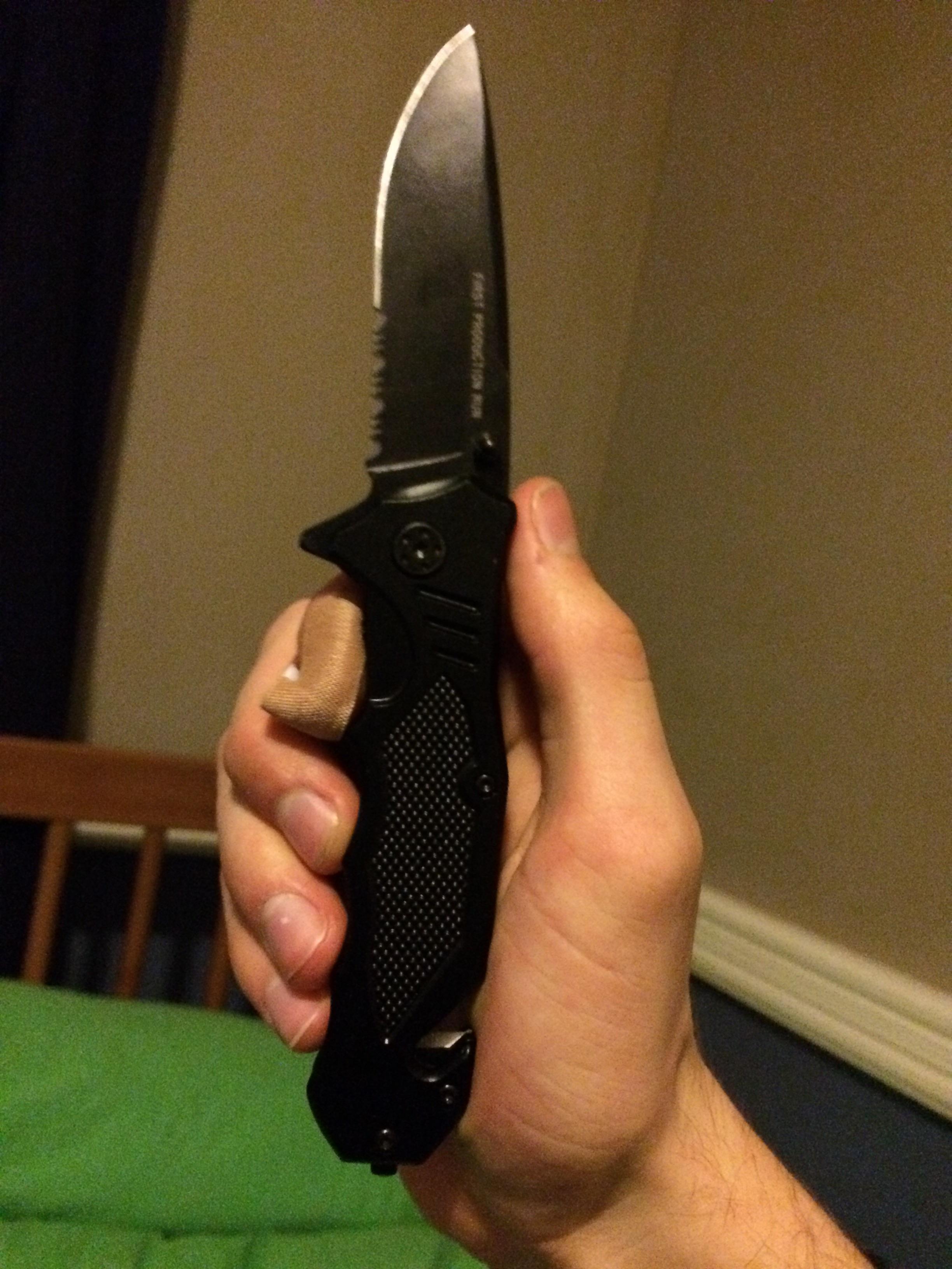 Got this on Amazon for cheap.. ended up being a pretty good knife r