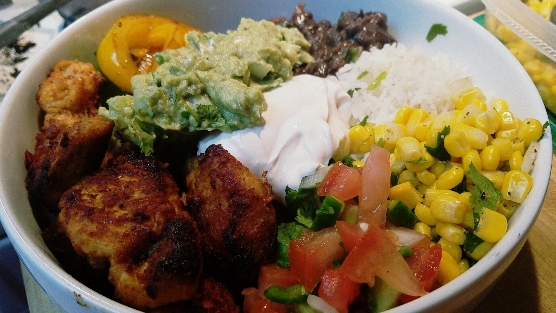 [Homemade] my own version of chicken burrito bowl with chicken