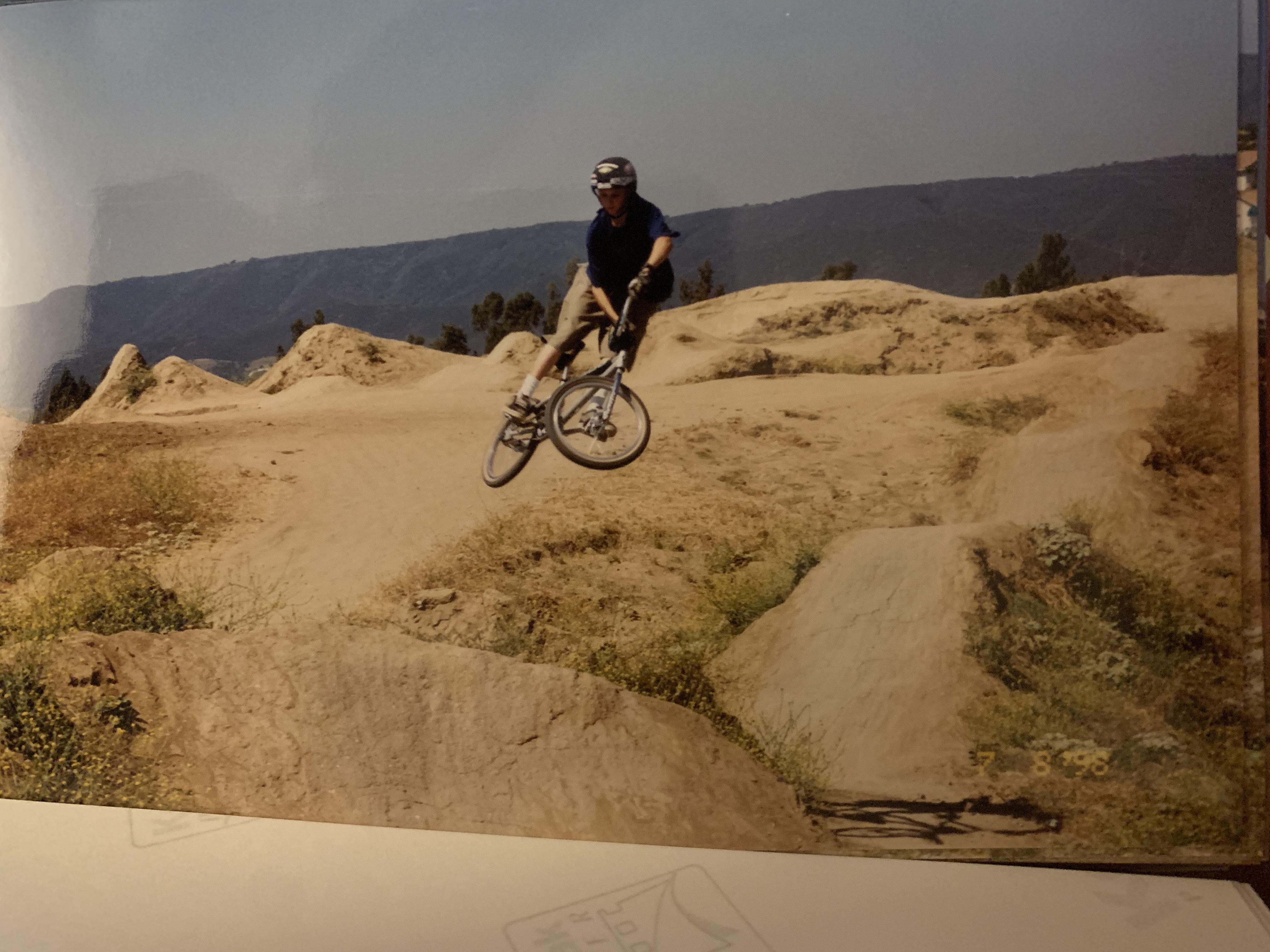 Murrieta CA 1998 back when there were places to jump r/dirtjumping