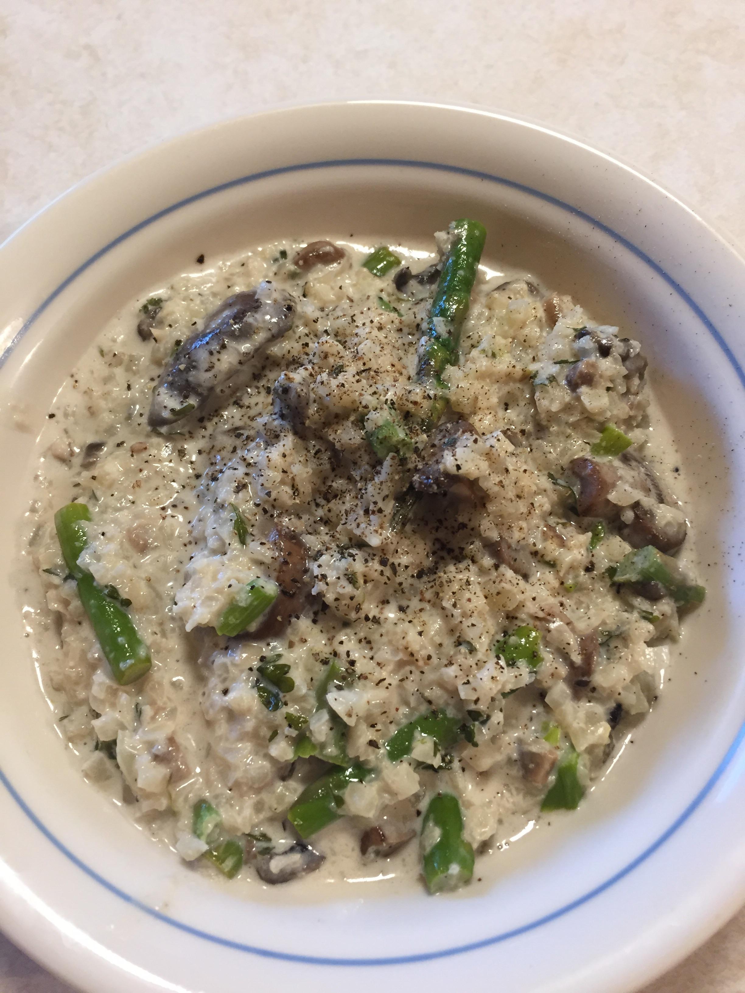 Cauliflower Mushroom Asparagus "Risotto" (recipe in comments) r/Keto_Food