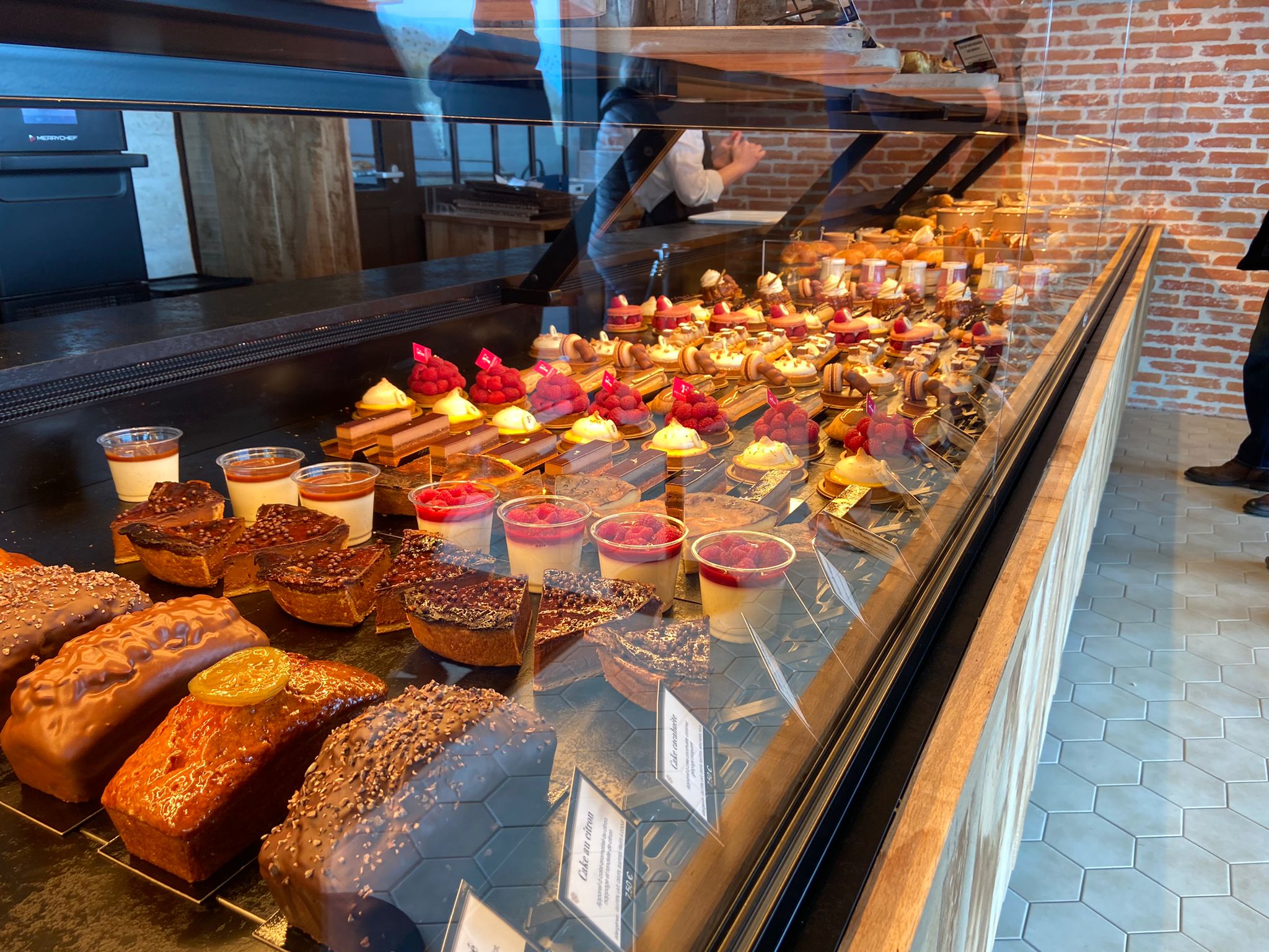 a bakery in France (Saint Brieuc, Brittany) r/FoodPorn