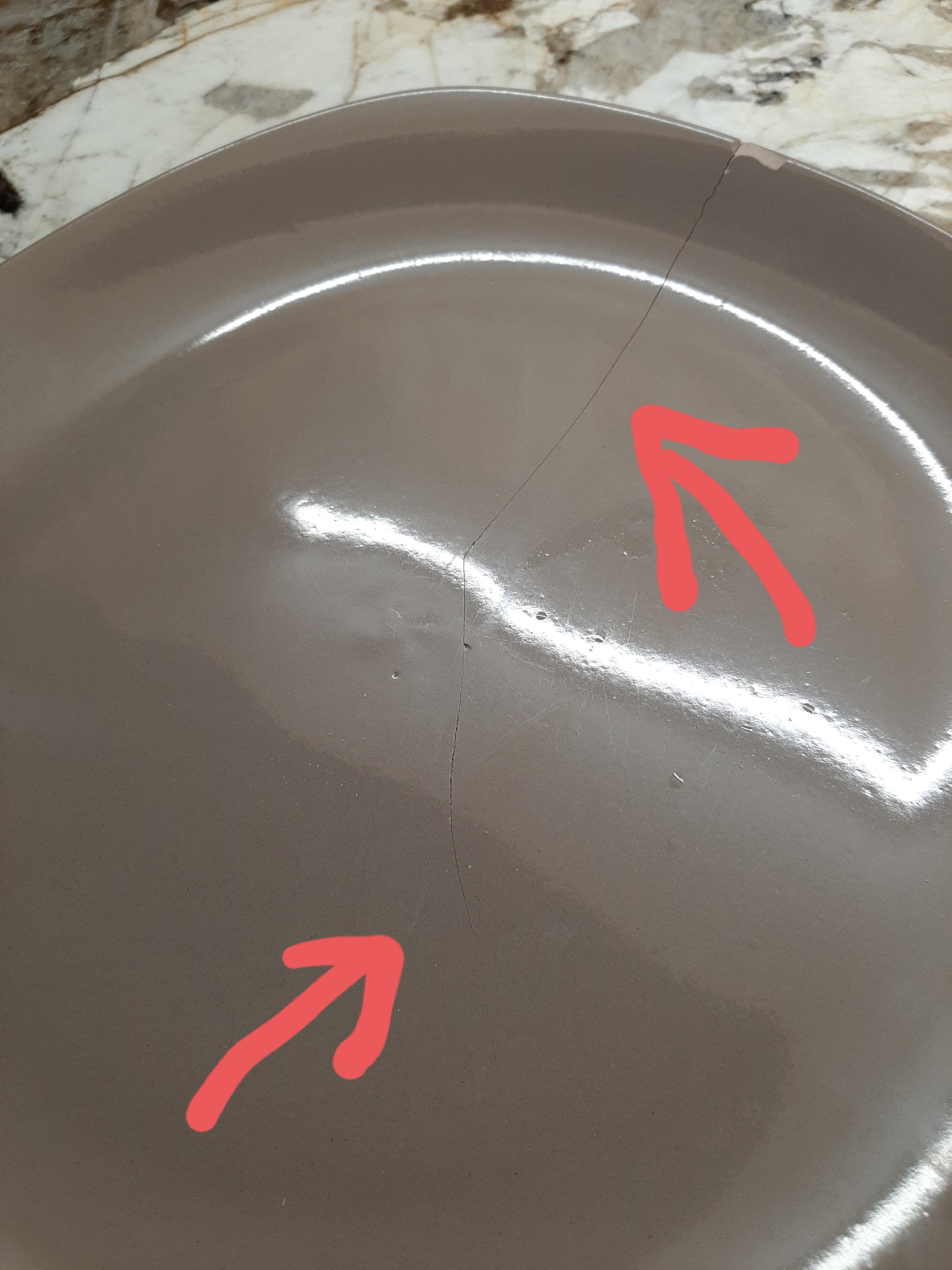 Can anything be done about sealing up a cracked plate? r/howto