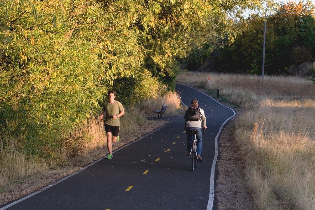 New center line stripes painted on several bike/walk pathways in Moscow