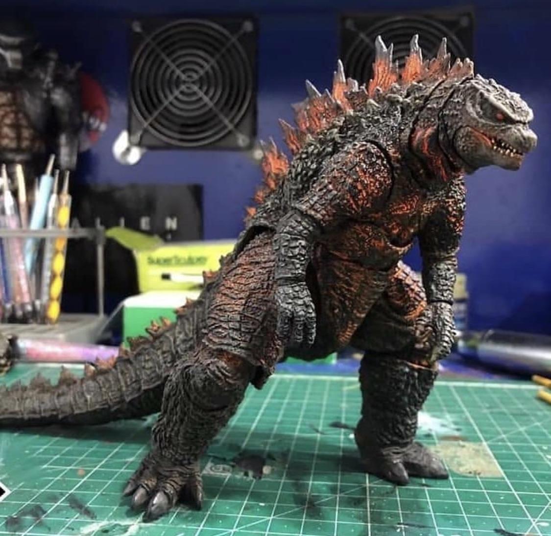 Interesting custom SHMA 2014 Godzilla r/GODZILLA